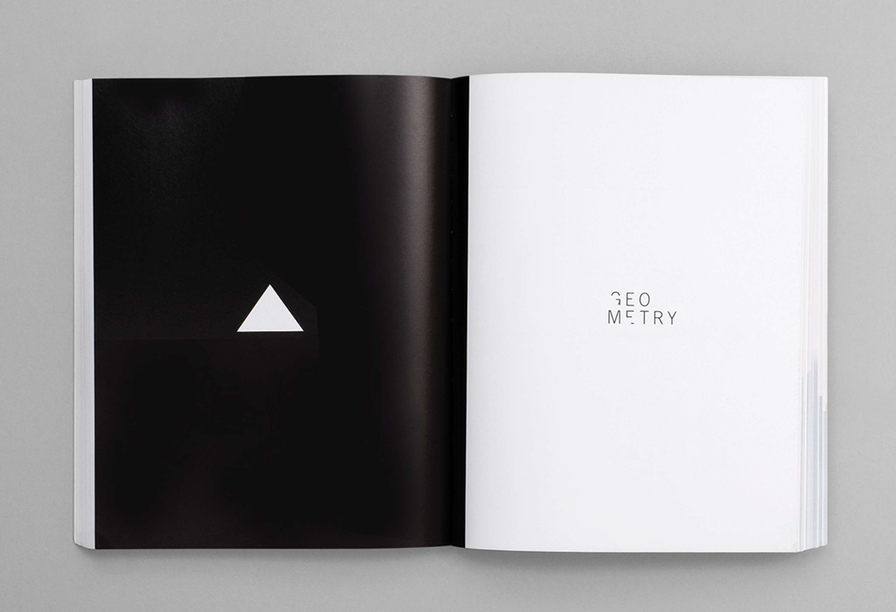 MIN: The New Simplicity in Graphic Design by Stuart Tolley