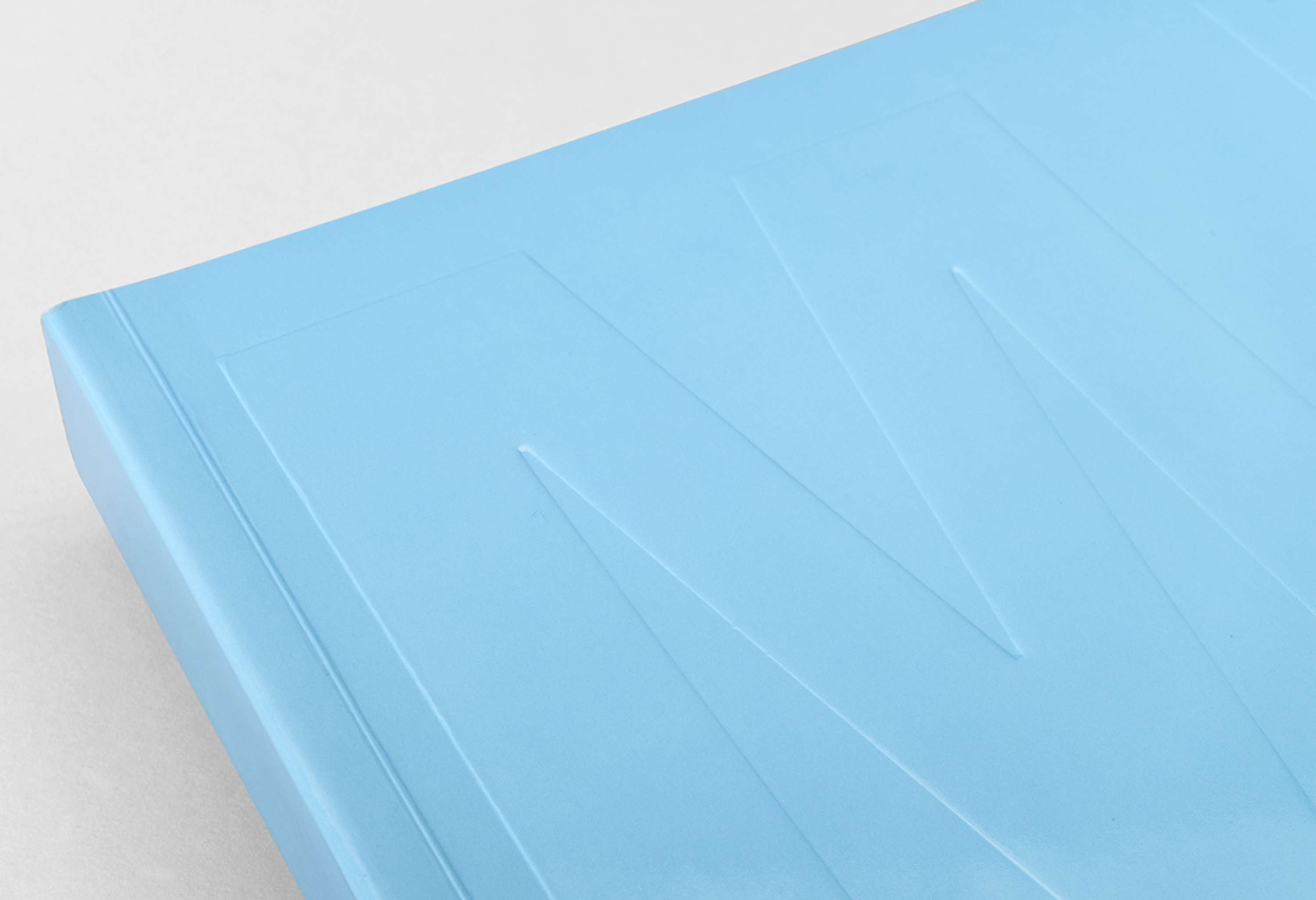 MIN: The New Simplicity in Graphic Design by Stuart Tolley