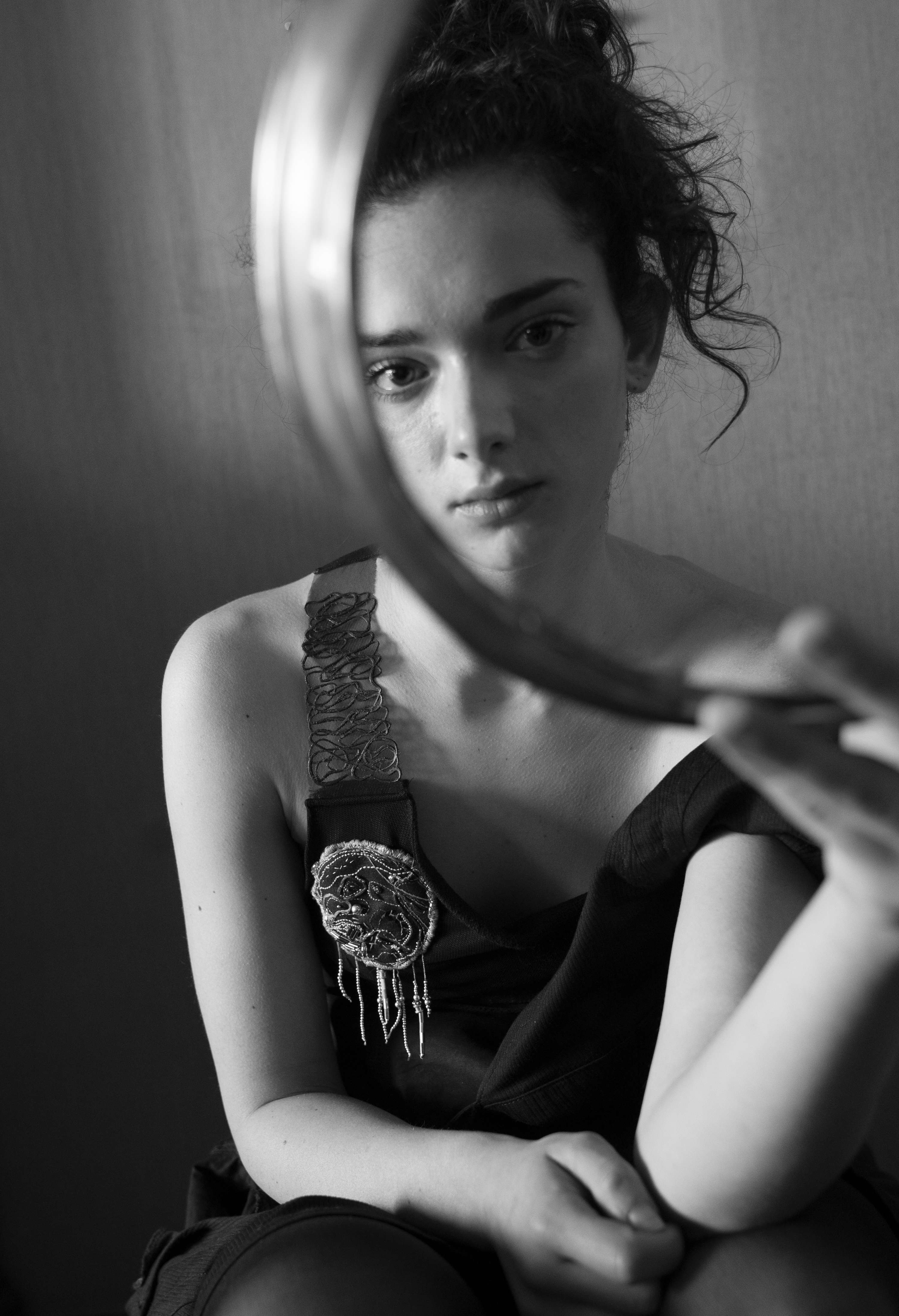 CLOSE by Veronica Busignani