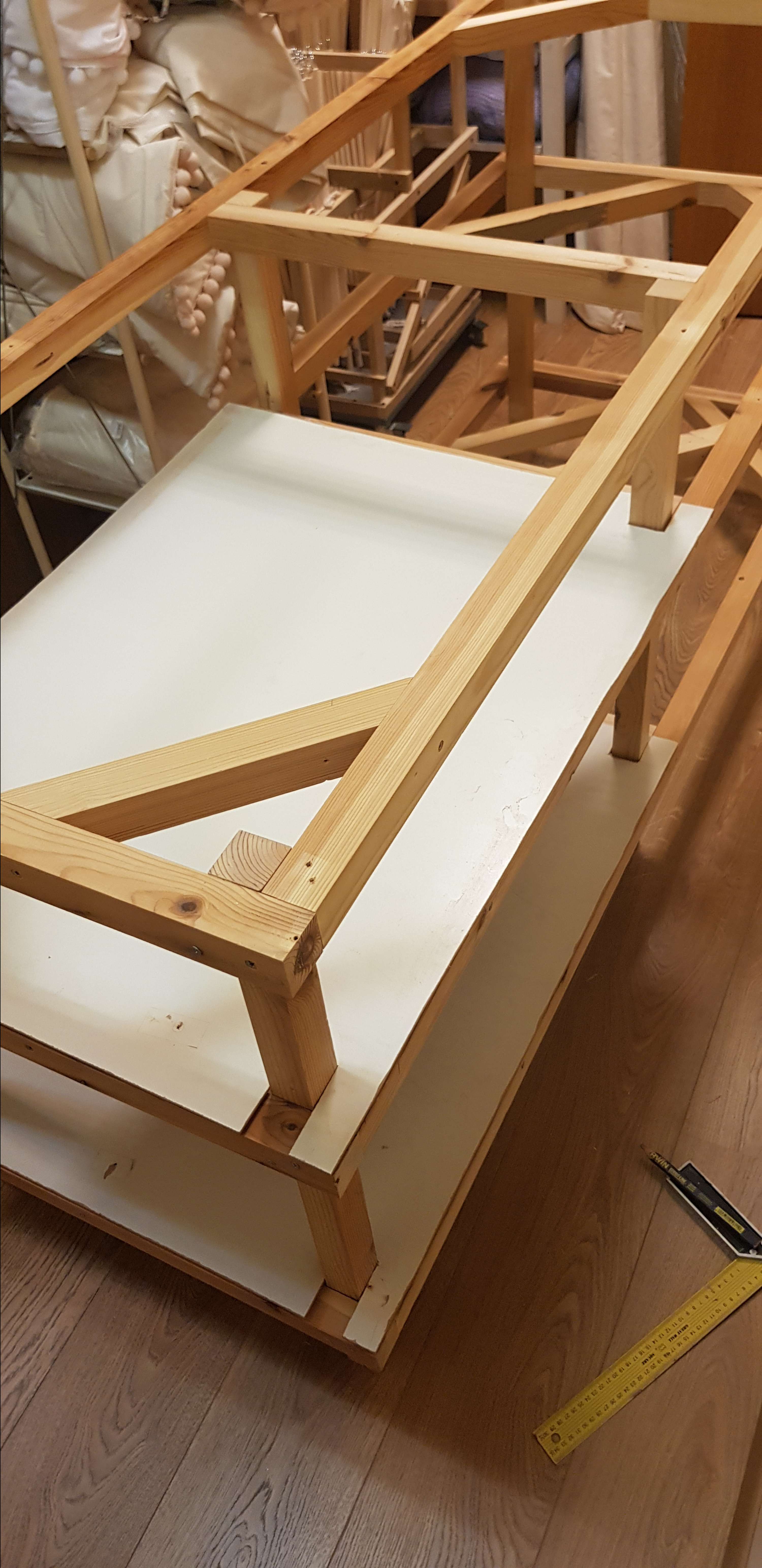 Work place table by Lauras Gaisrys