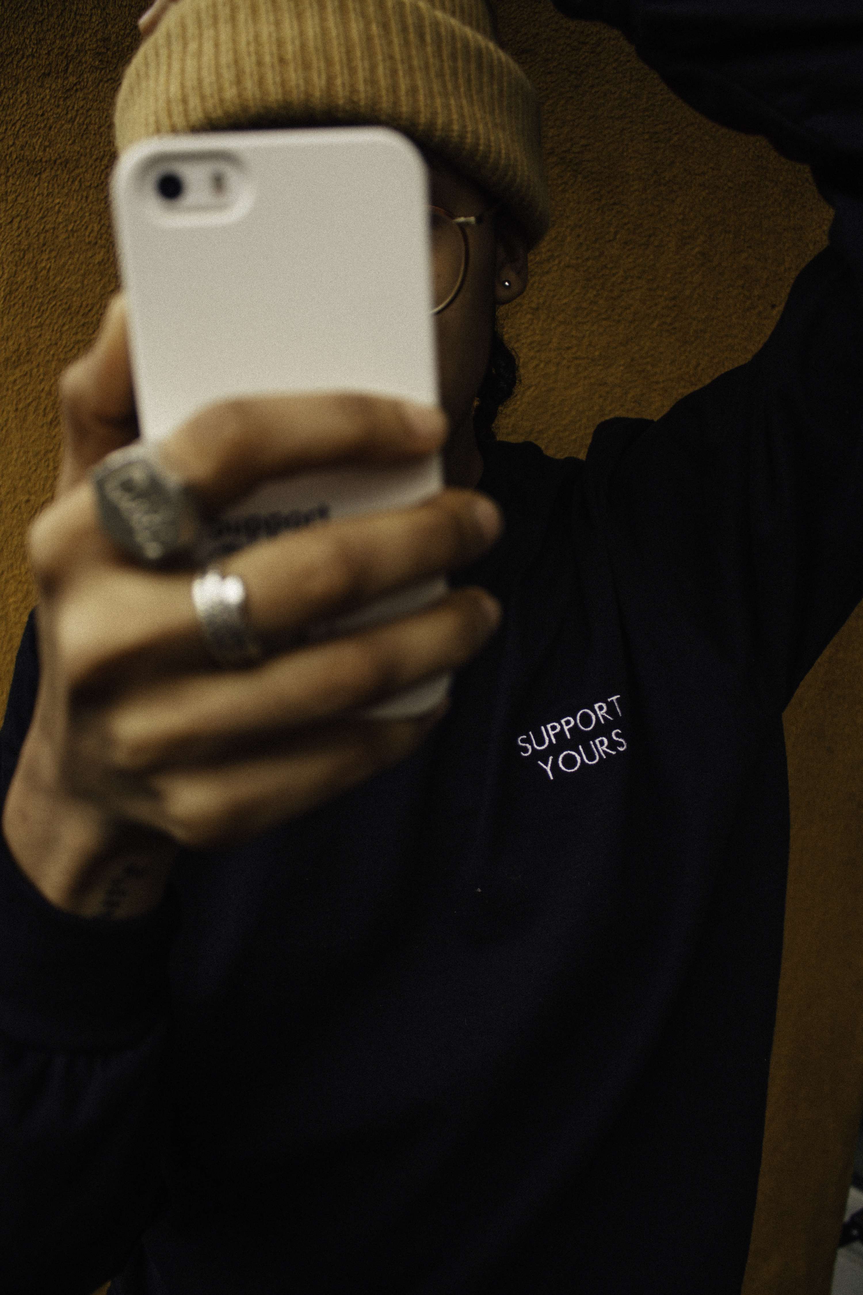 SUPPORT YOURS by Nicole Barbosa
