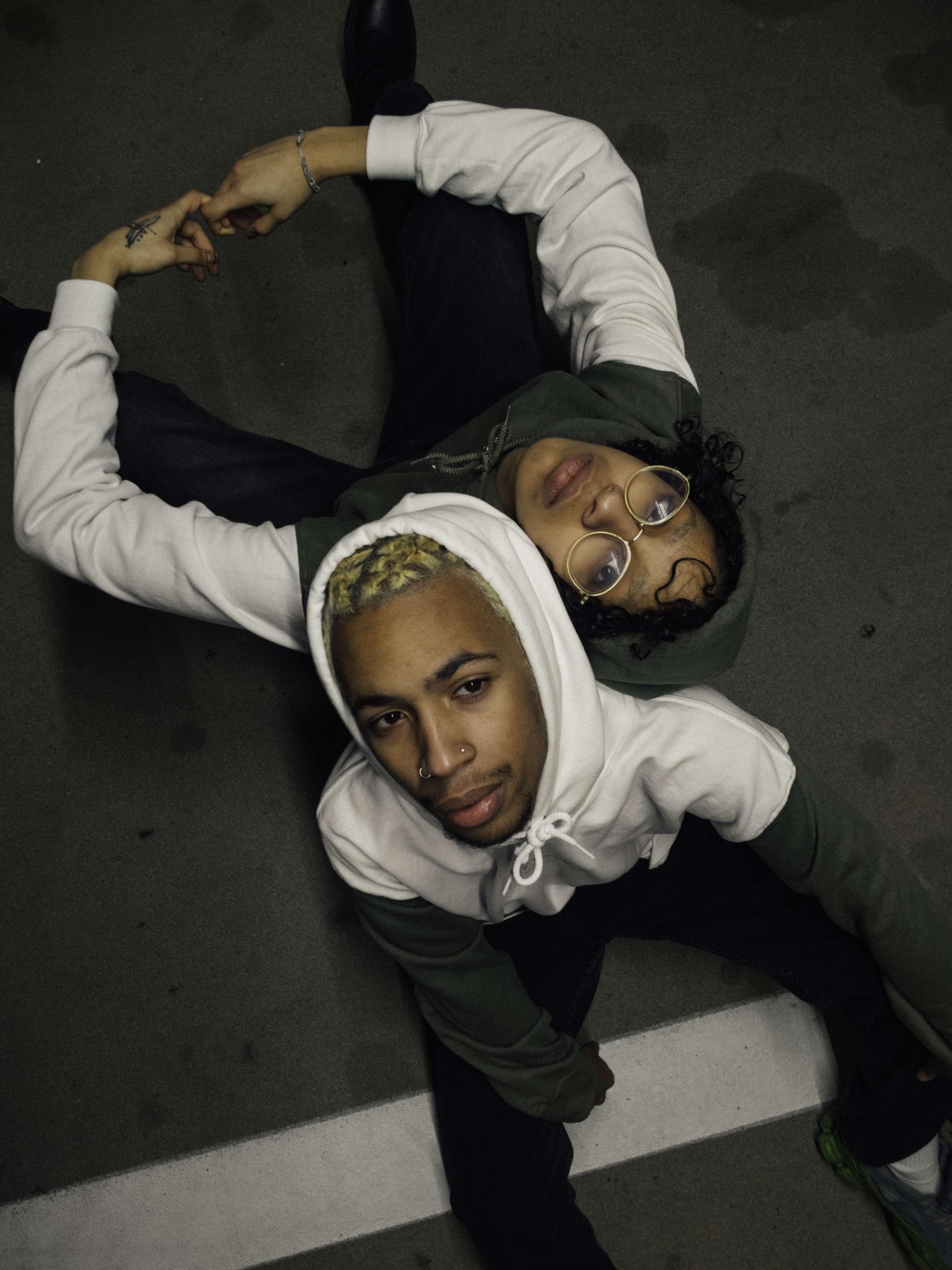 SUPPORT YOURS by Nicole Barbosa