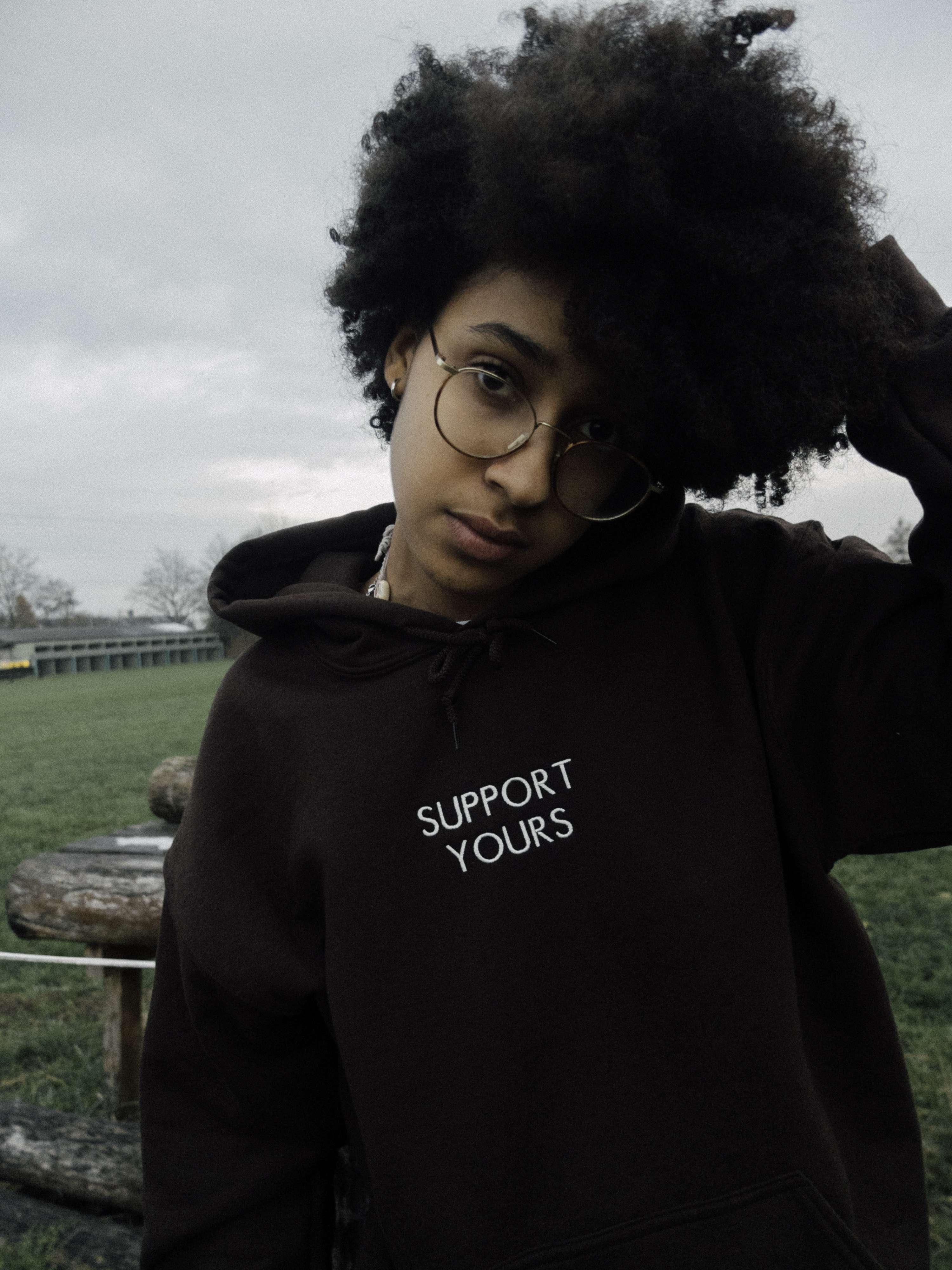 SUPPORT YOURS by Nicole Barbosa