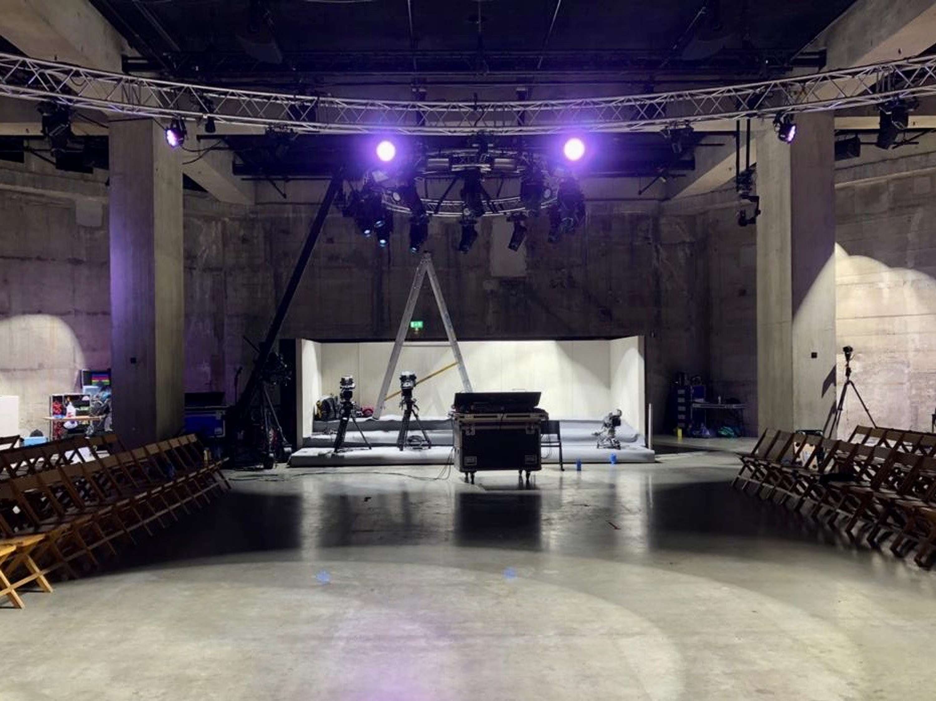 TOMMY HILFIGER x LEWIS x H.E.R SPRING 2020 by Magna Set Building Limited