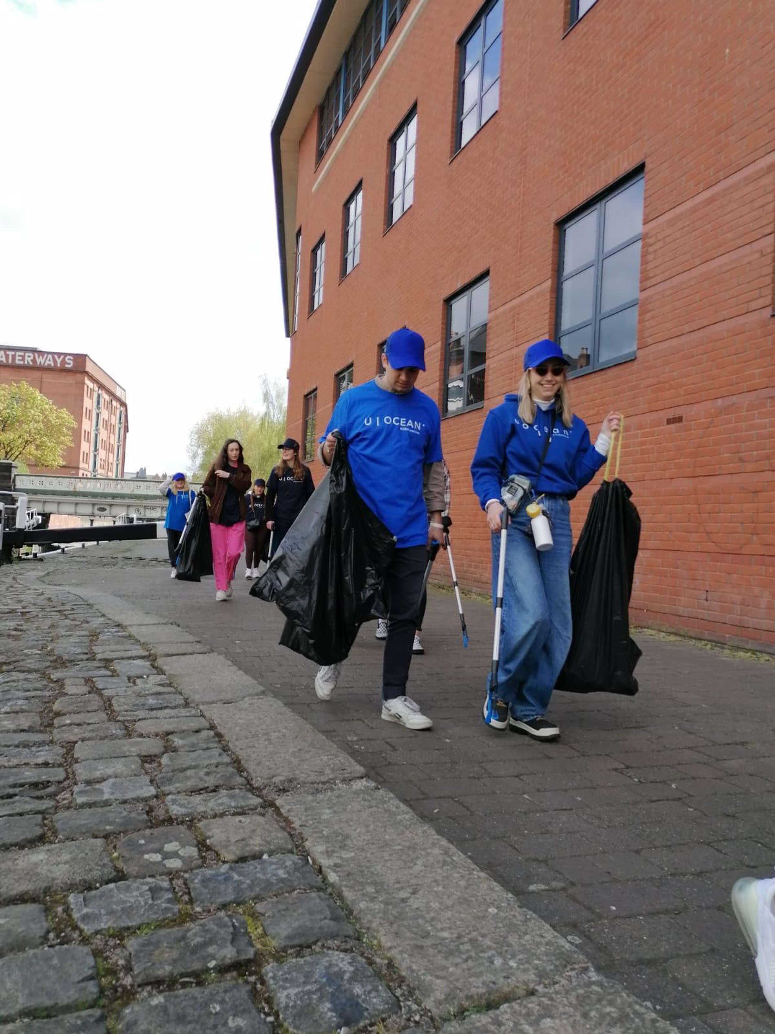 Litter pick with UOcean Project by Isabel Seden-Fowler