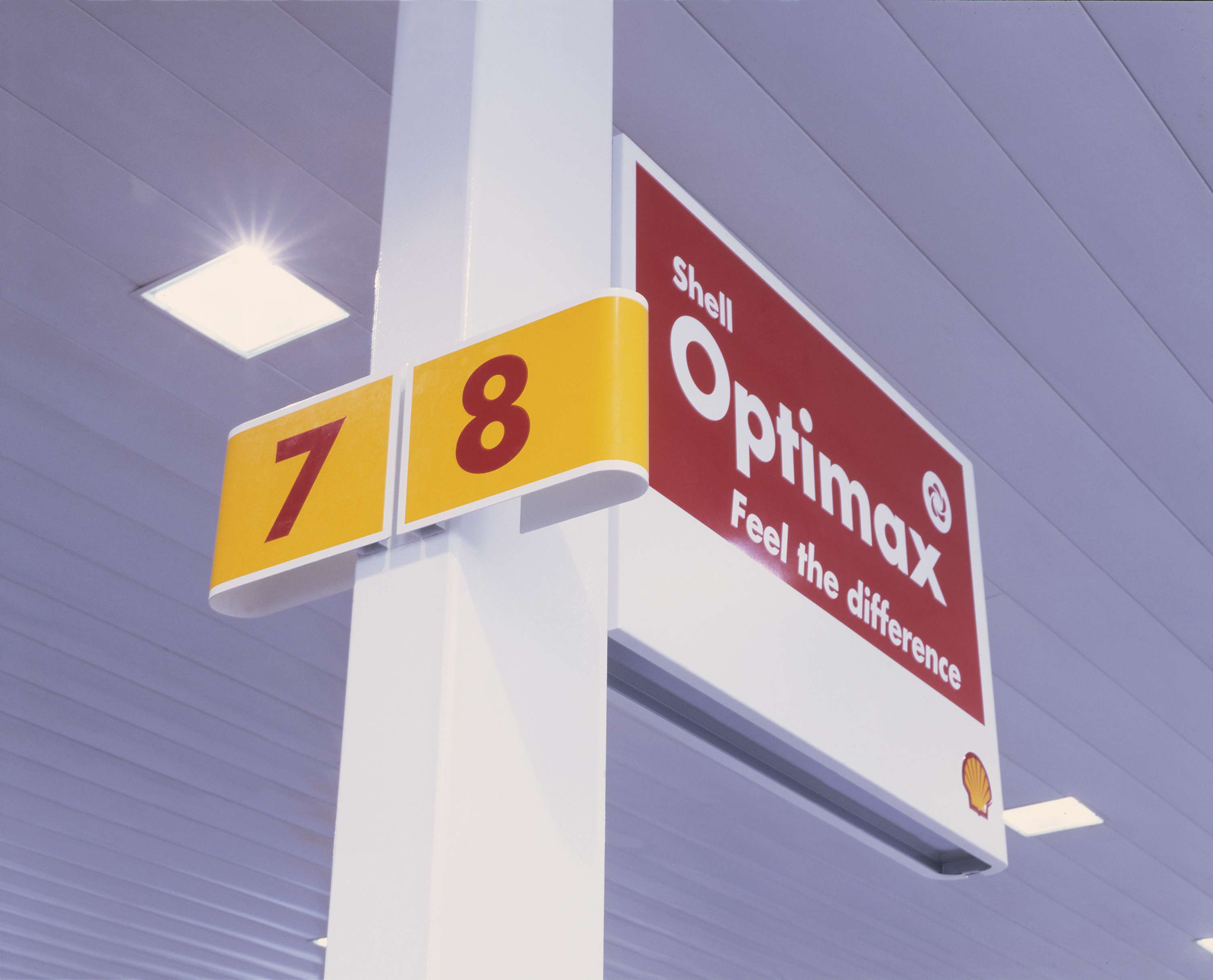 Shell - Global Retail Visual Identity by Owain Roberts