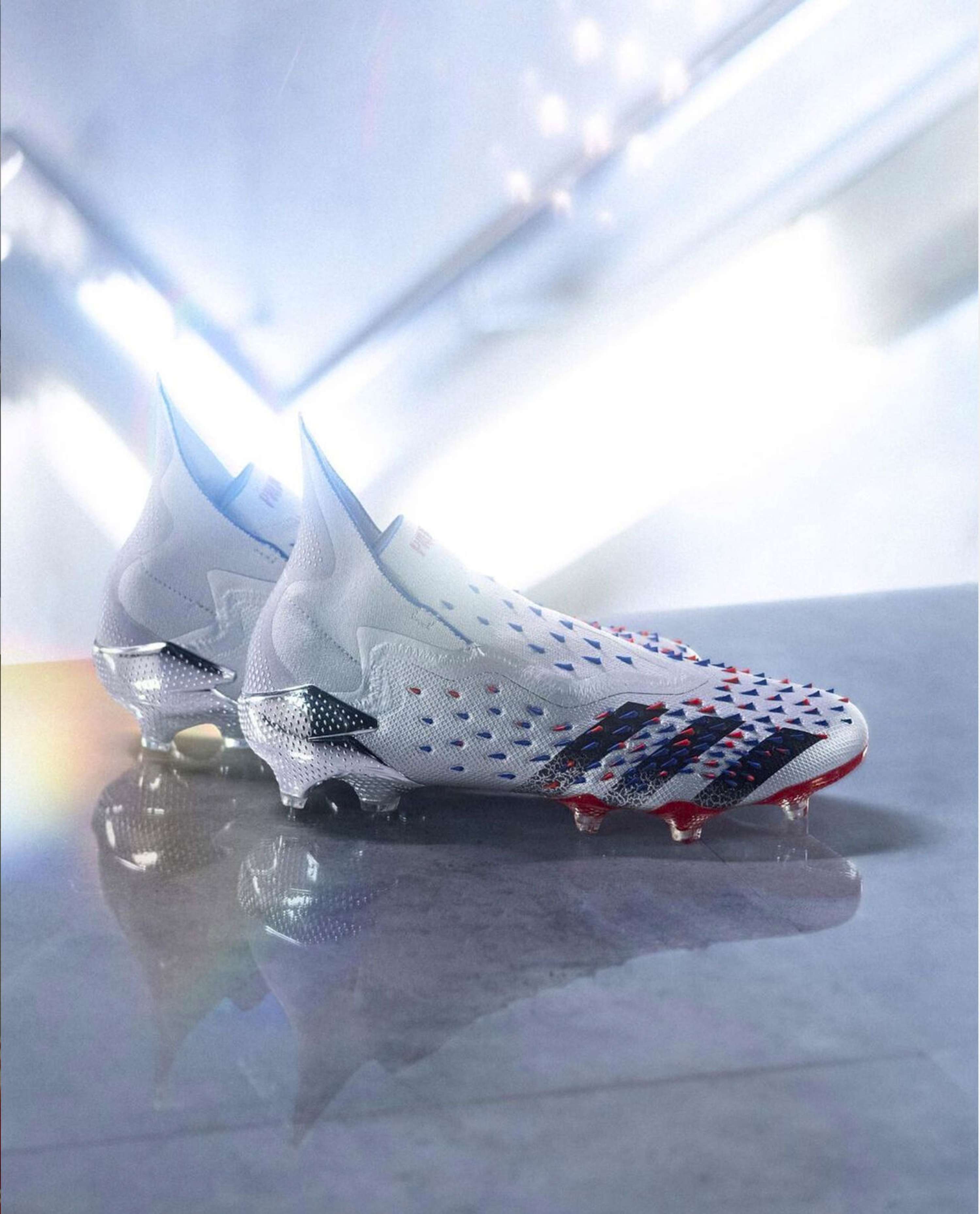 adidas football - showpiece pack - social media campaign by sebastian autenrieth