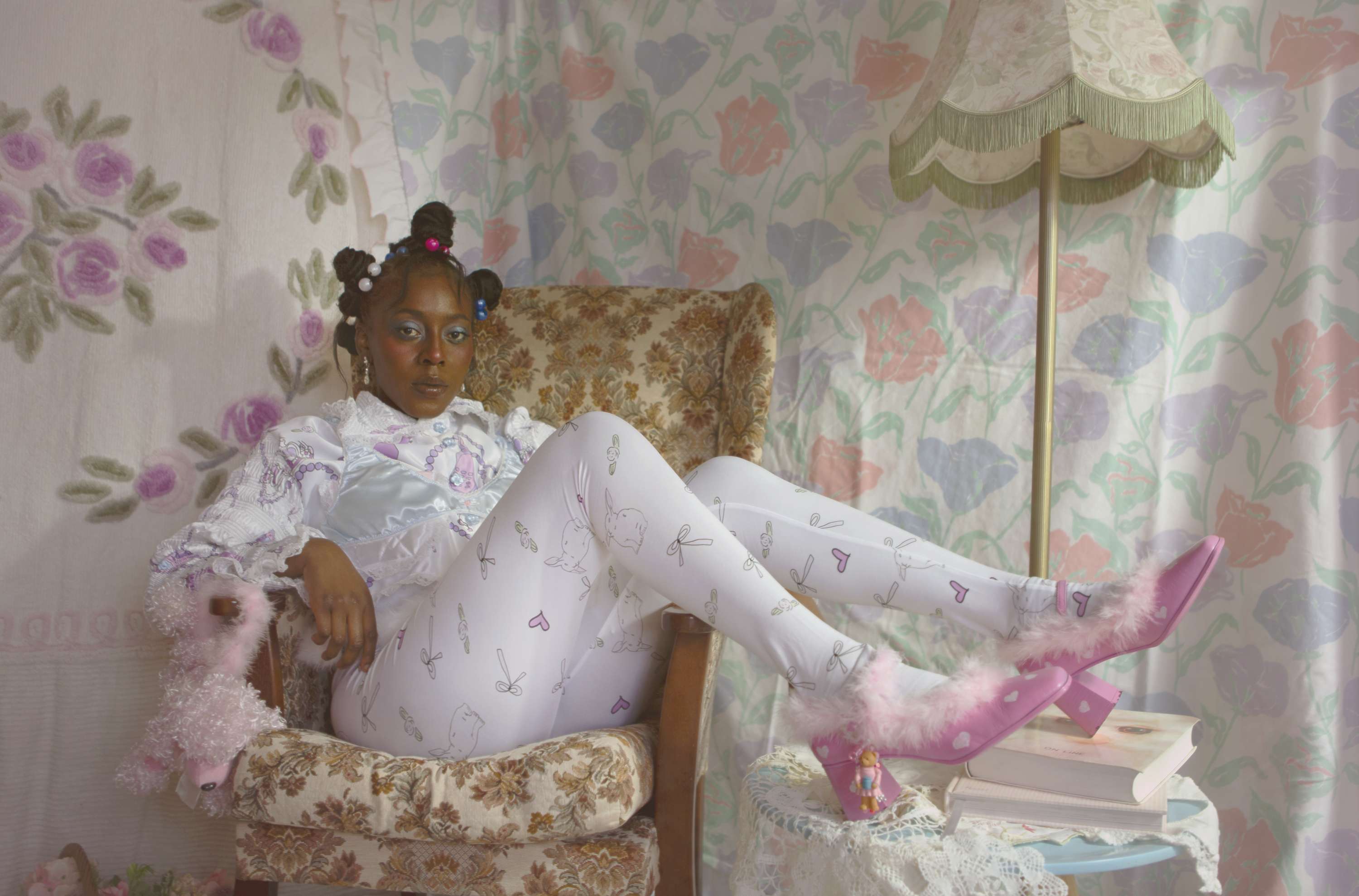 HOLLYSWORLD EDITORIAL by Rachelle Cox