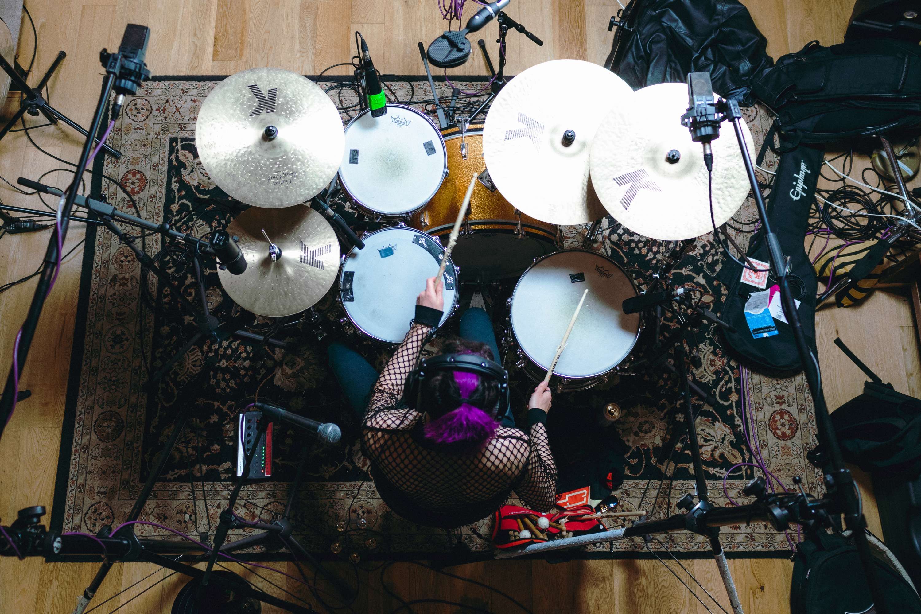 Studio shoot with Flowvers by Indy Brewer