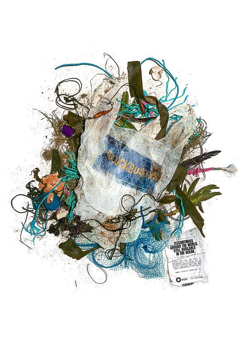Still available in the ocean by Nicolas Perez