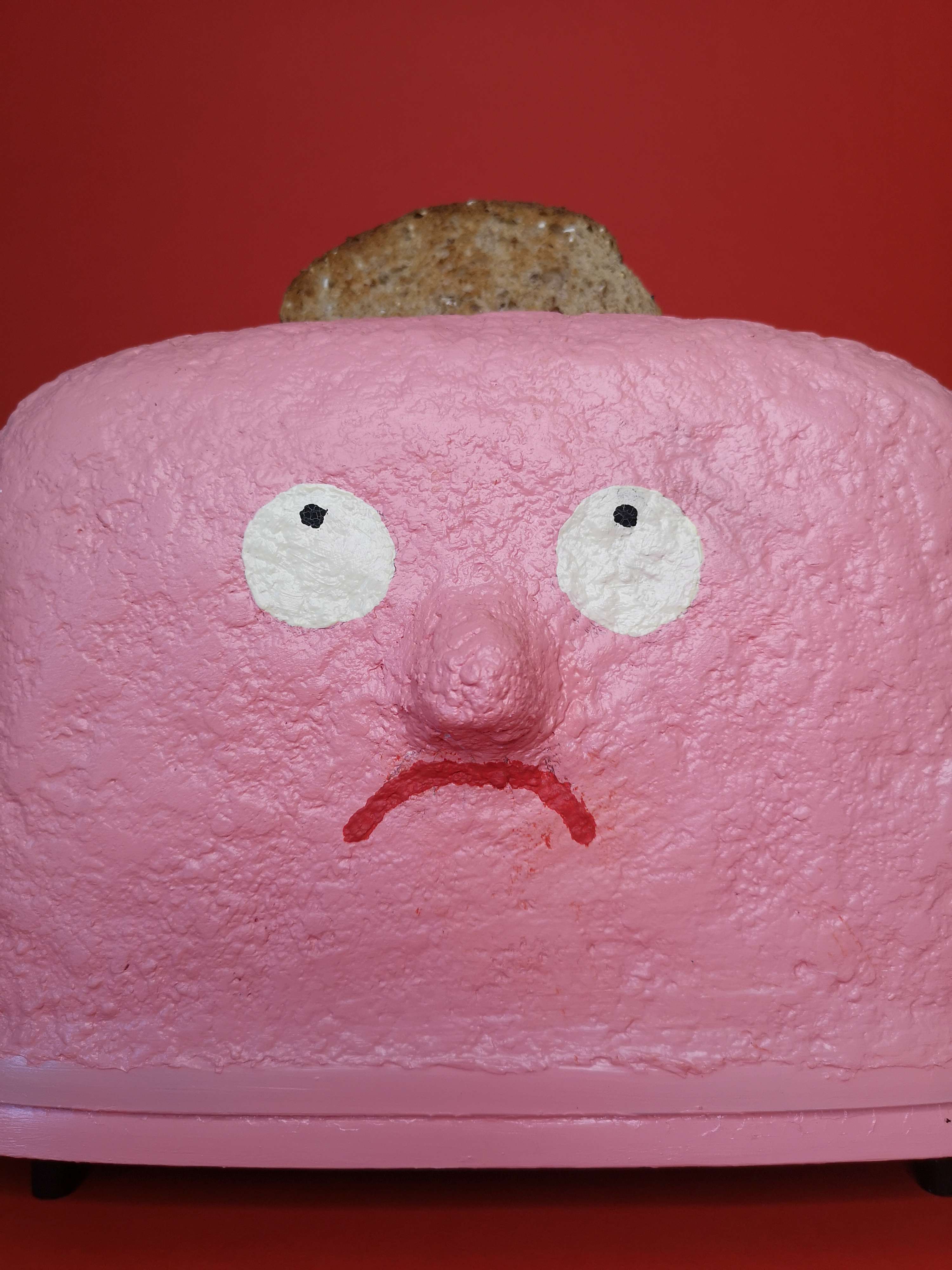Toaster by Leon Edler