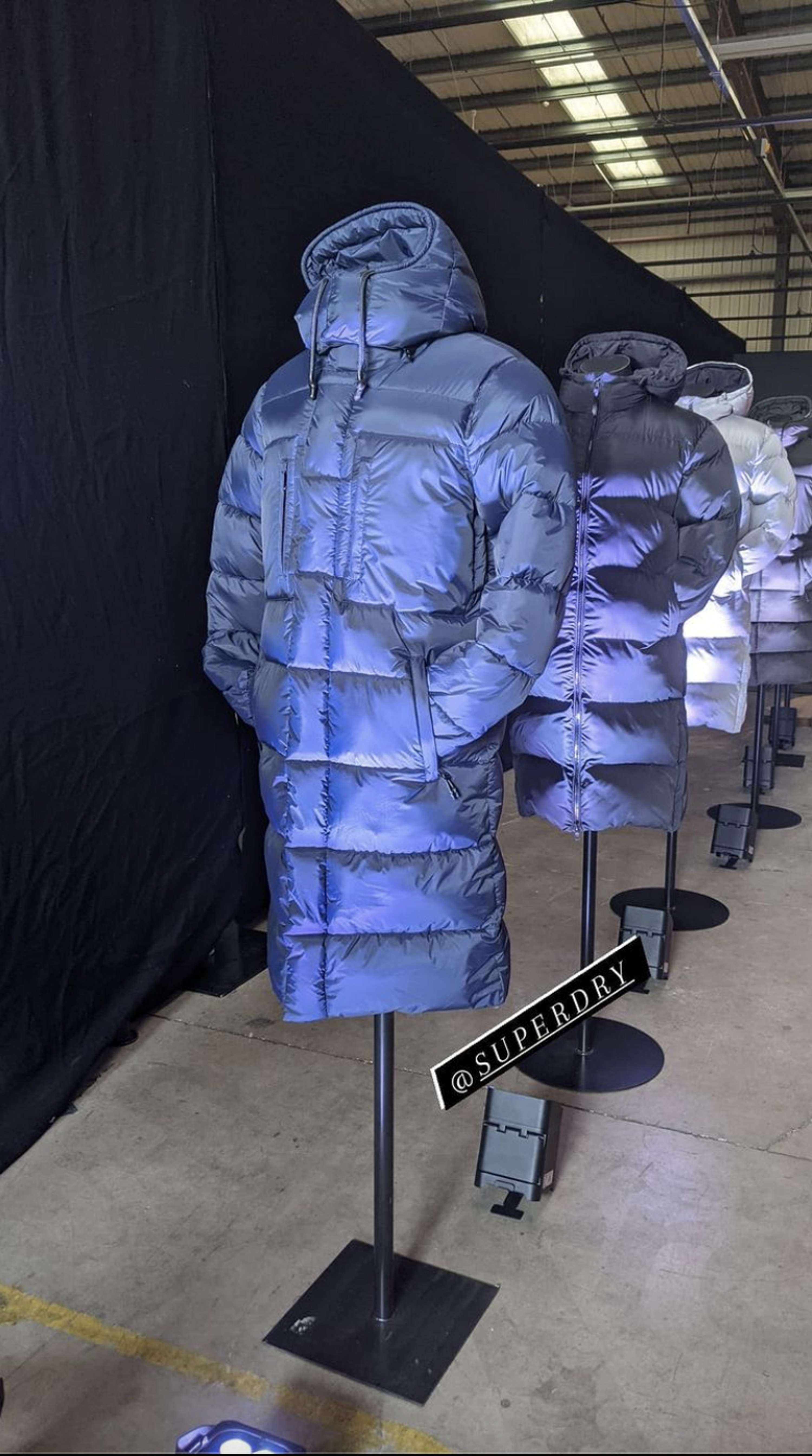 SUSPERDRY SUSTAINABLE EVENT AW21 by Anne Noyer-Burdloff