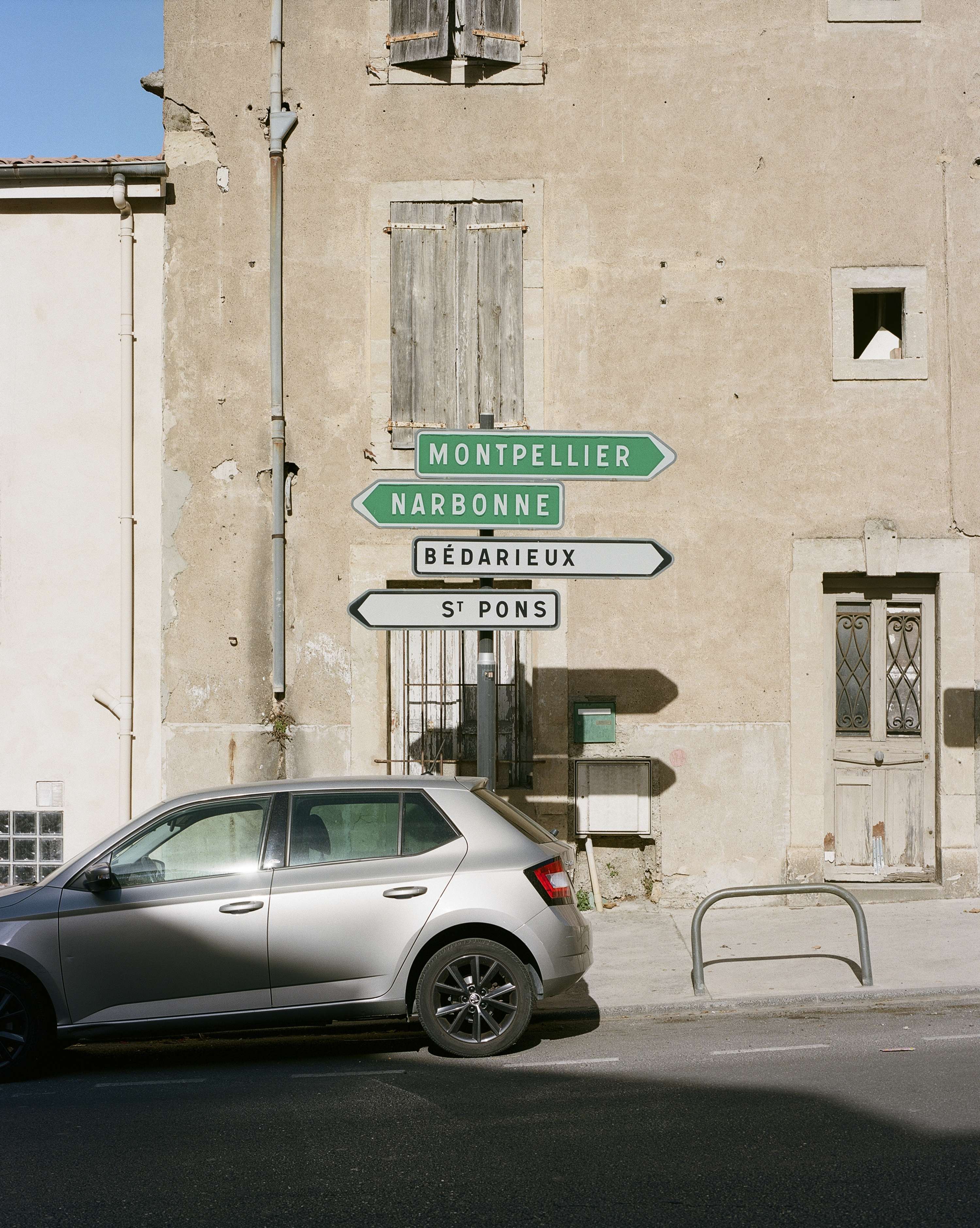 Dans le Sud by Ollie Trenchard