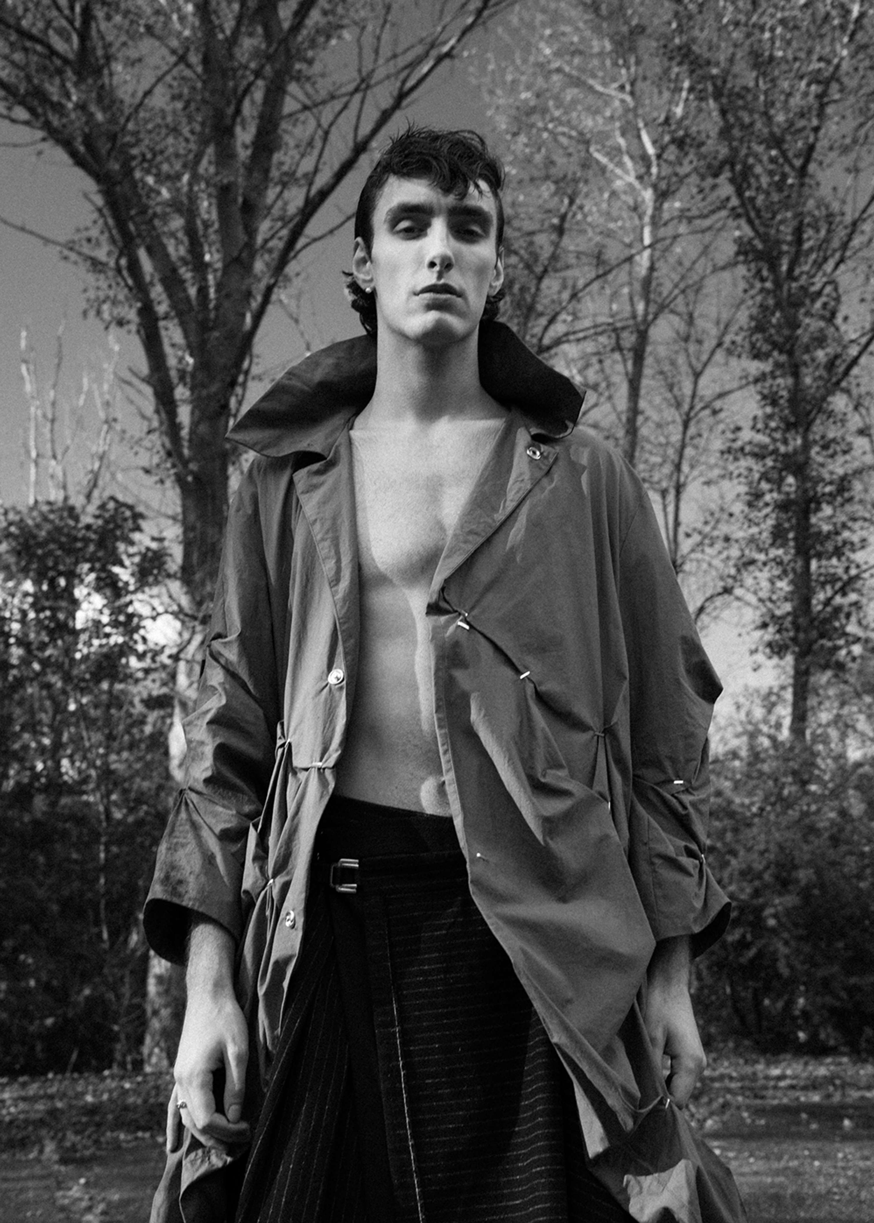 Raven - Editorial w/ Slippage Magazine by Laetitia Dumez