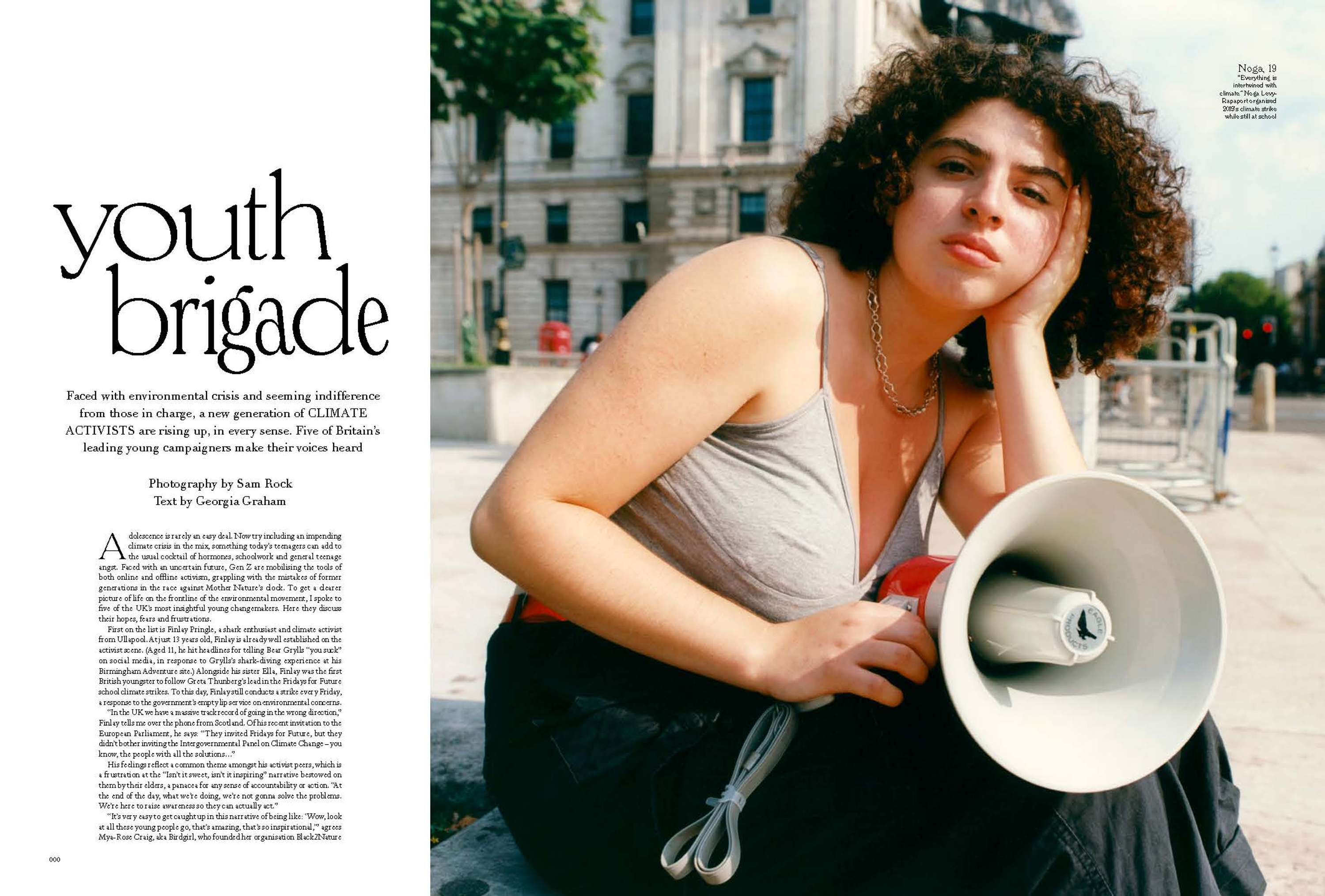 More Or Less Issue 05 by Luca Barbieri