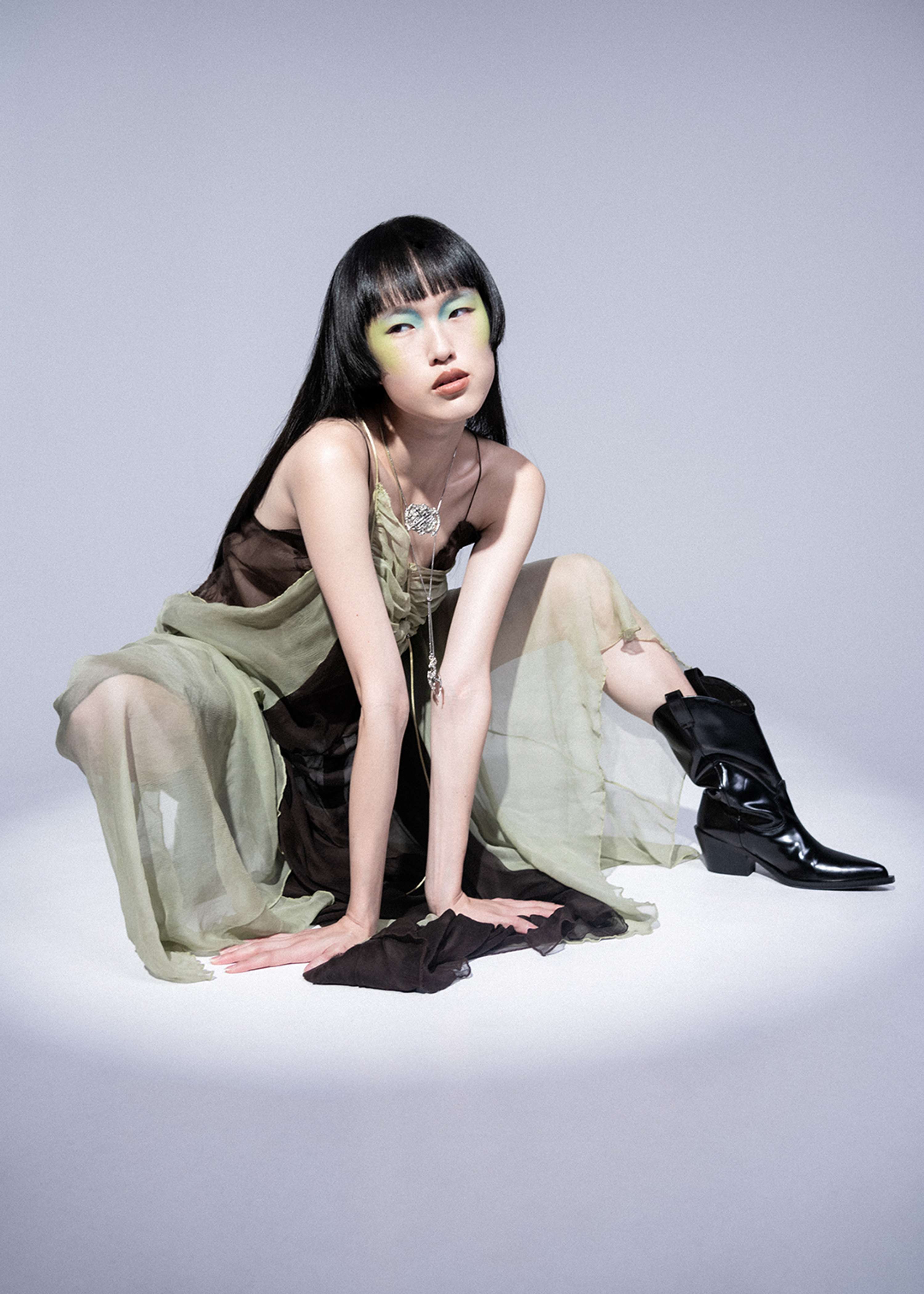 Mantis - Editorial w/ Overdue Magazine by Laetitia Dumez