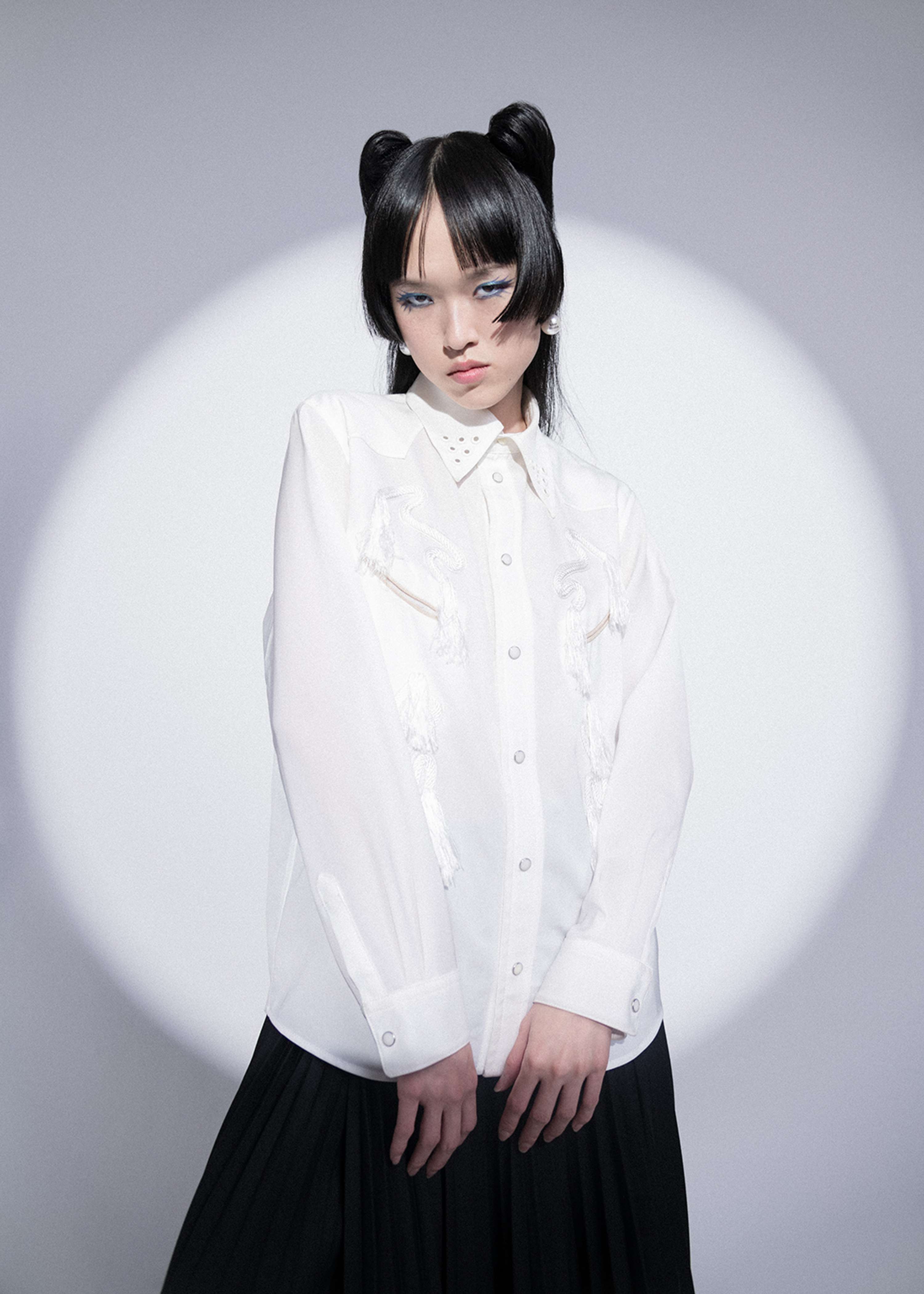 Mantis - Editorial w/ Overdue Magazine by Laetitia Dumez