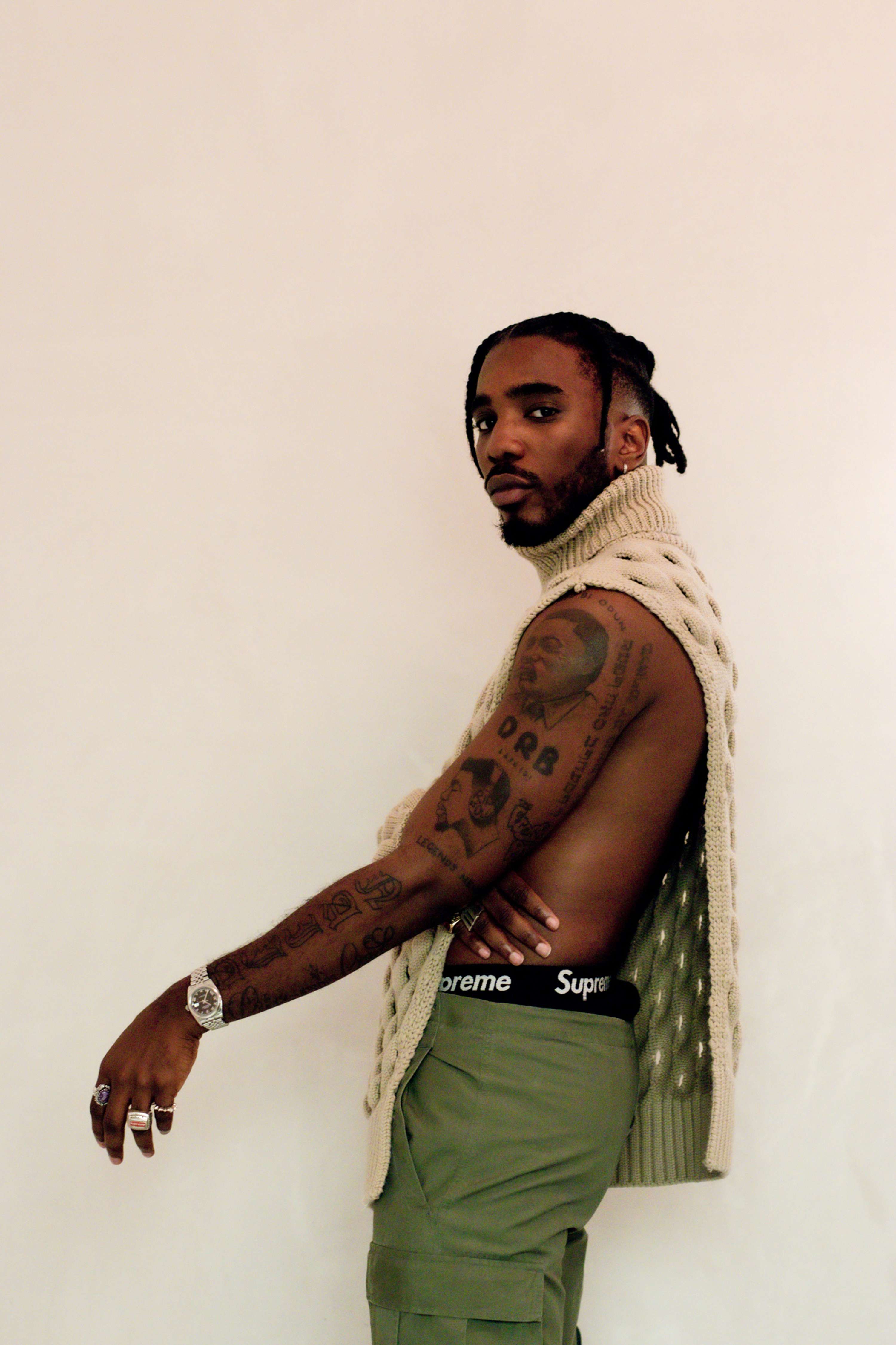 PAUSE meets: Teezee by Mariam Sholaja