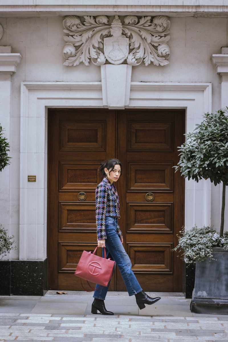 CITY LIVING by Shona Valdez