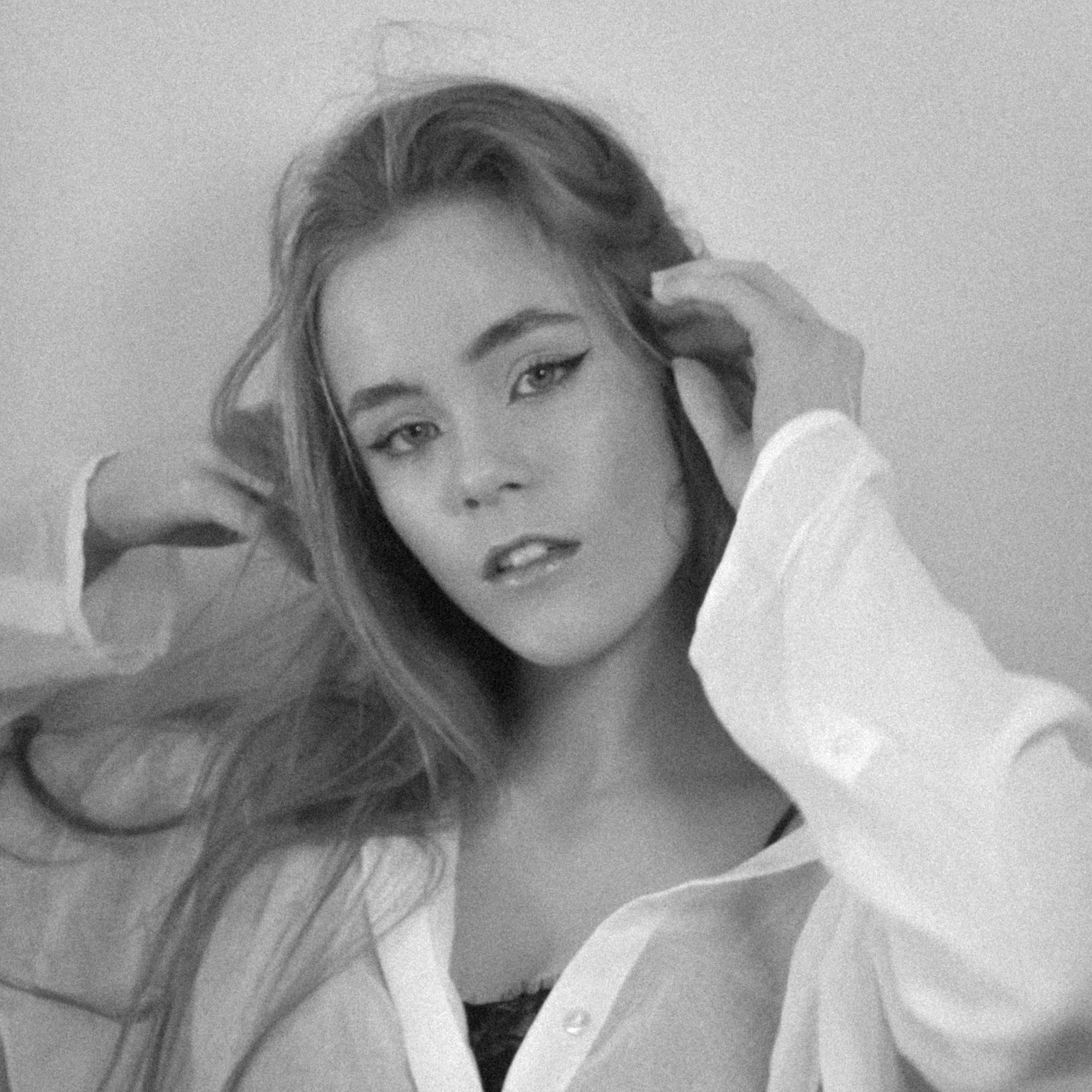 B&W by Lucy Lilac