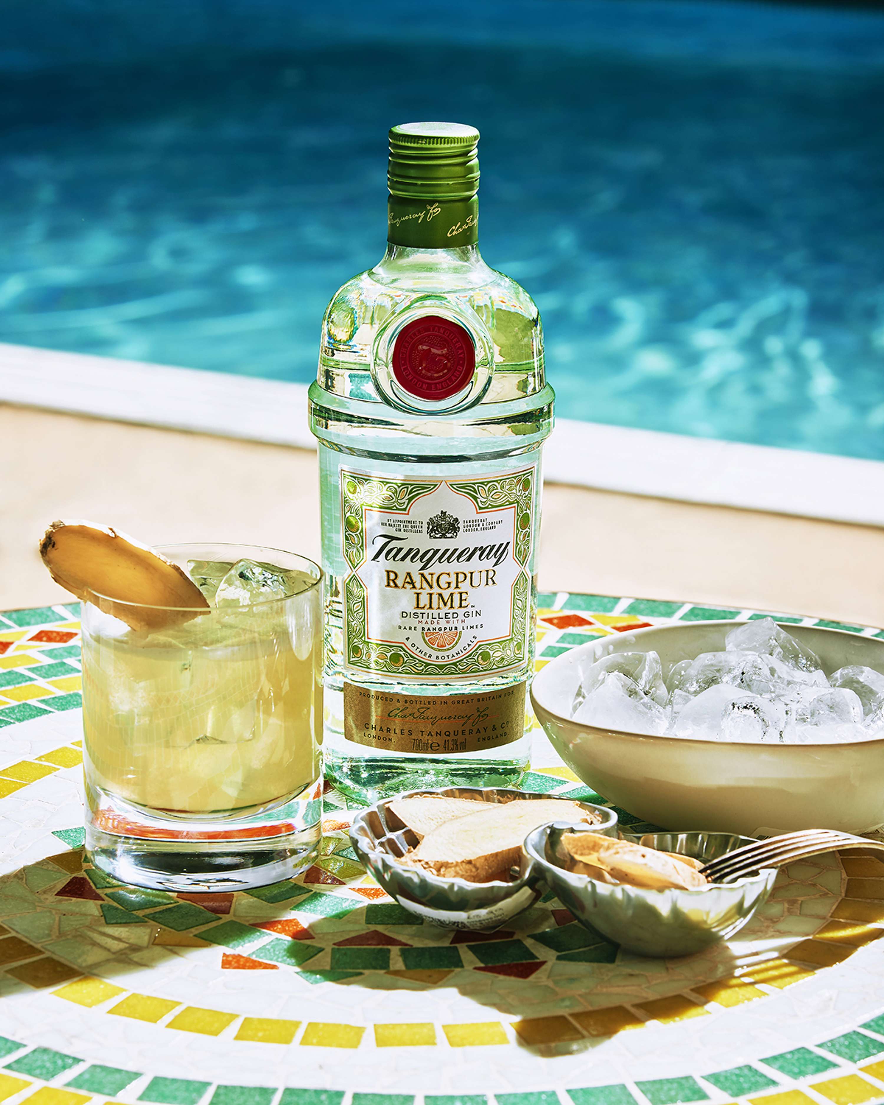 Tanqueray ‘Live Spontaneously’  Print + Motion by Micaela McLucas