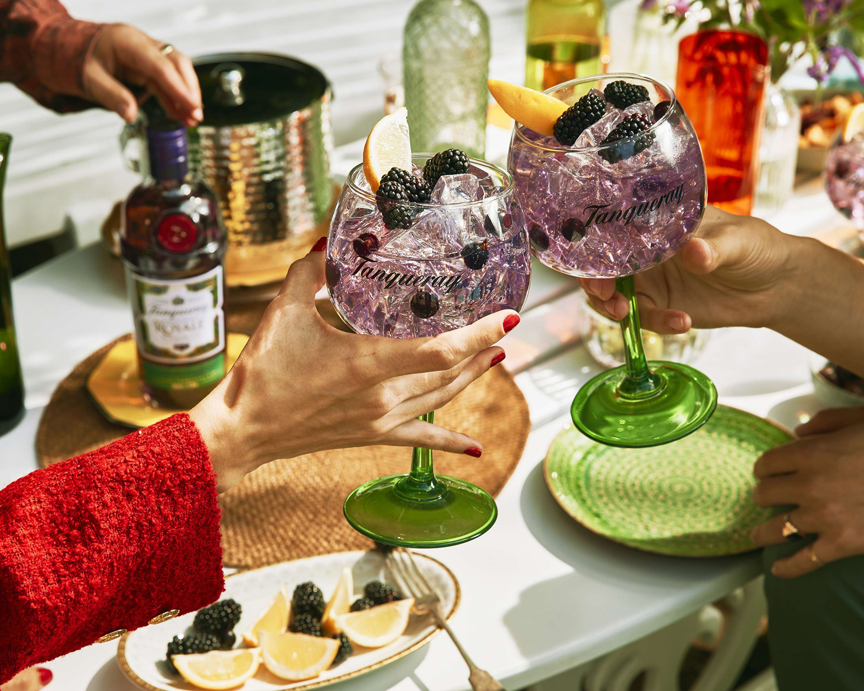 Tanqueray ‘Live Spontaneously’  Print + Motion by Micaela McLucas
