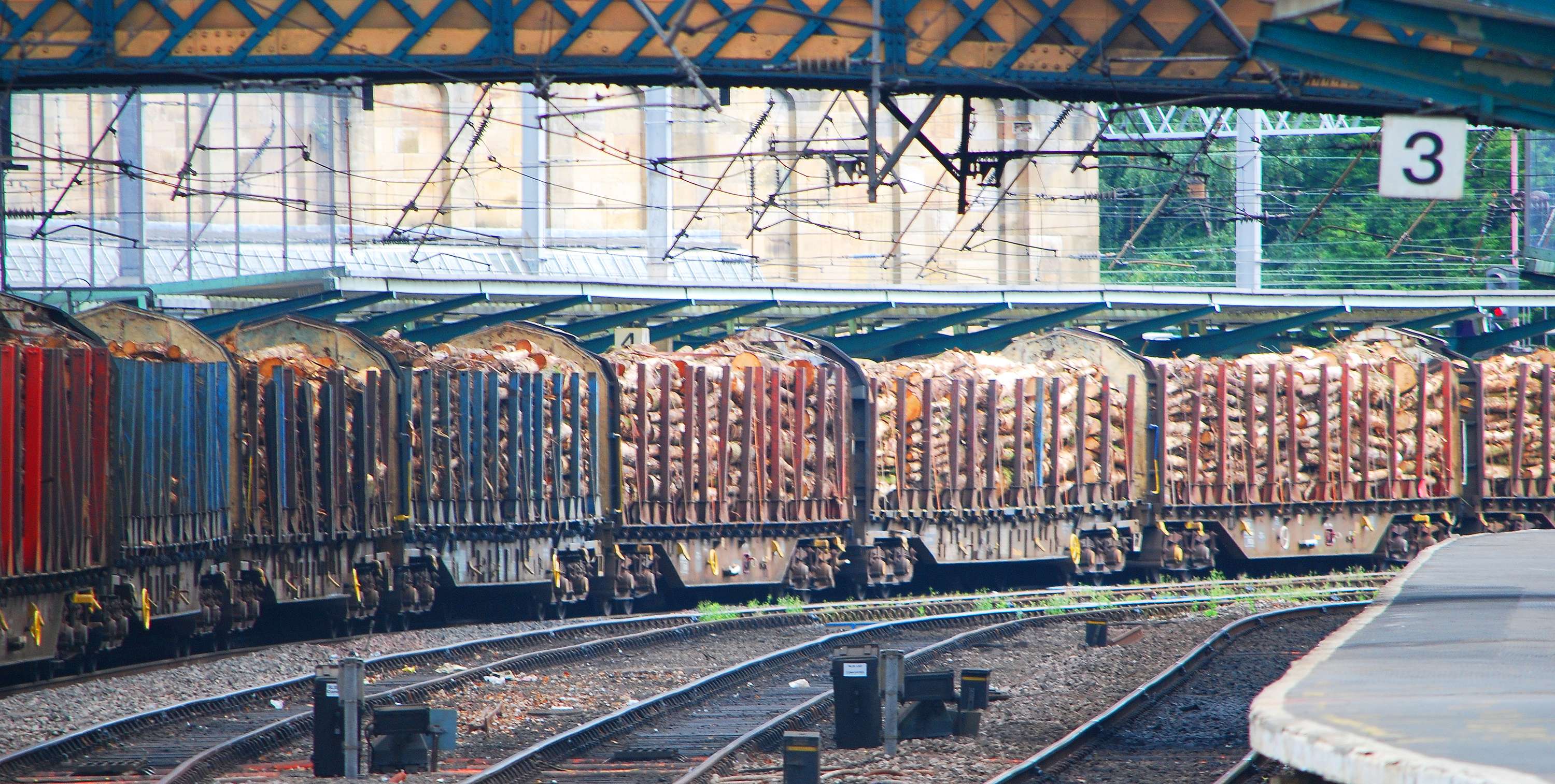 Rail freight images for Network Rail by Simon Gibbons