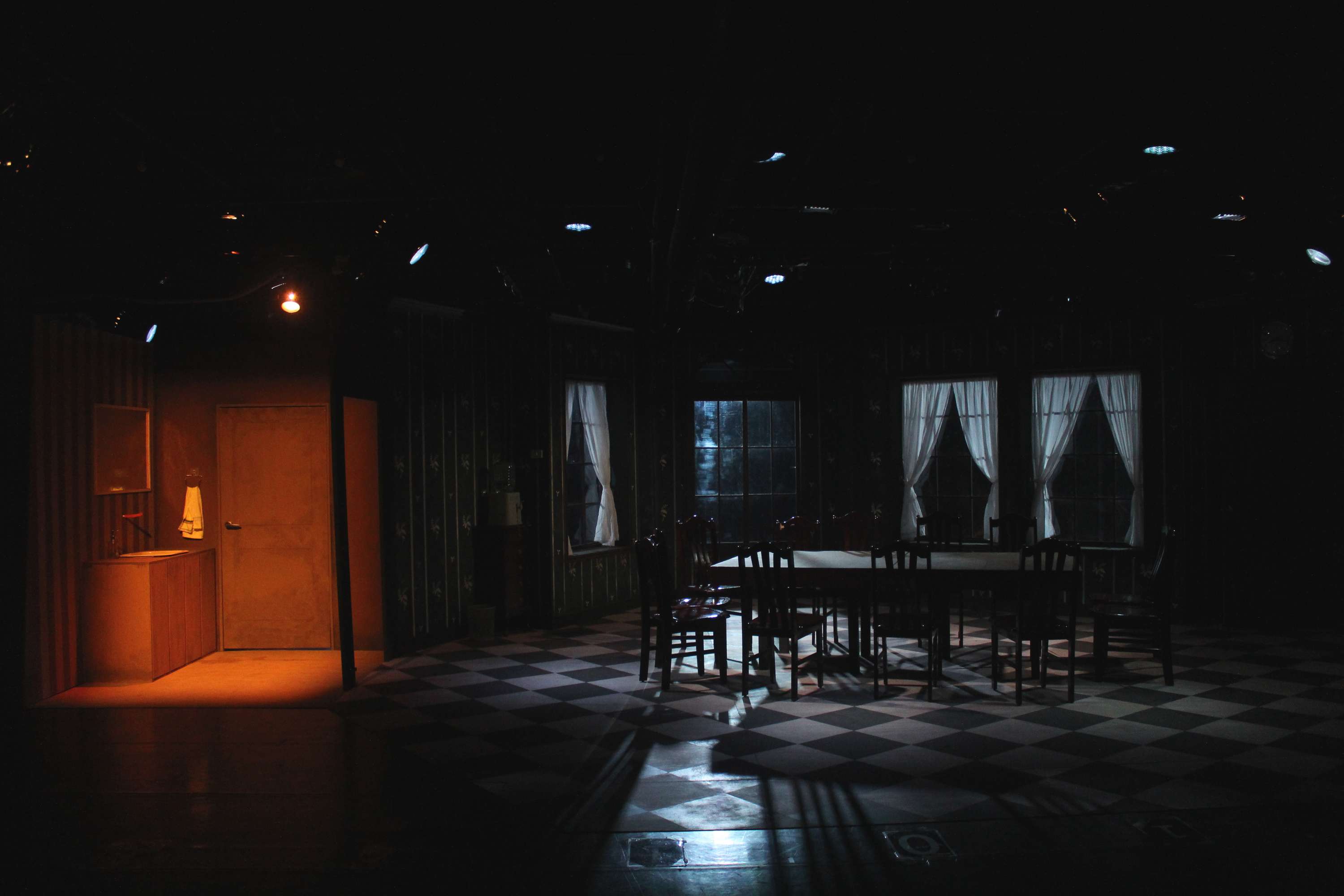 Set Design| Twelve Angry Men by Pin Chen