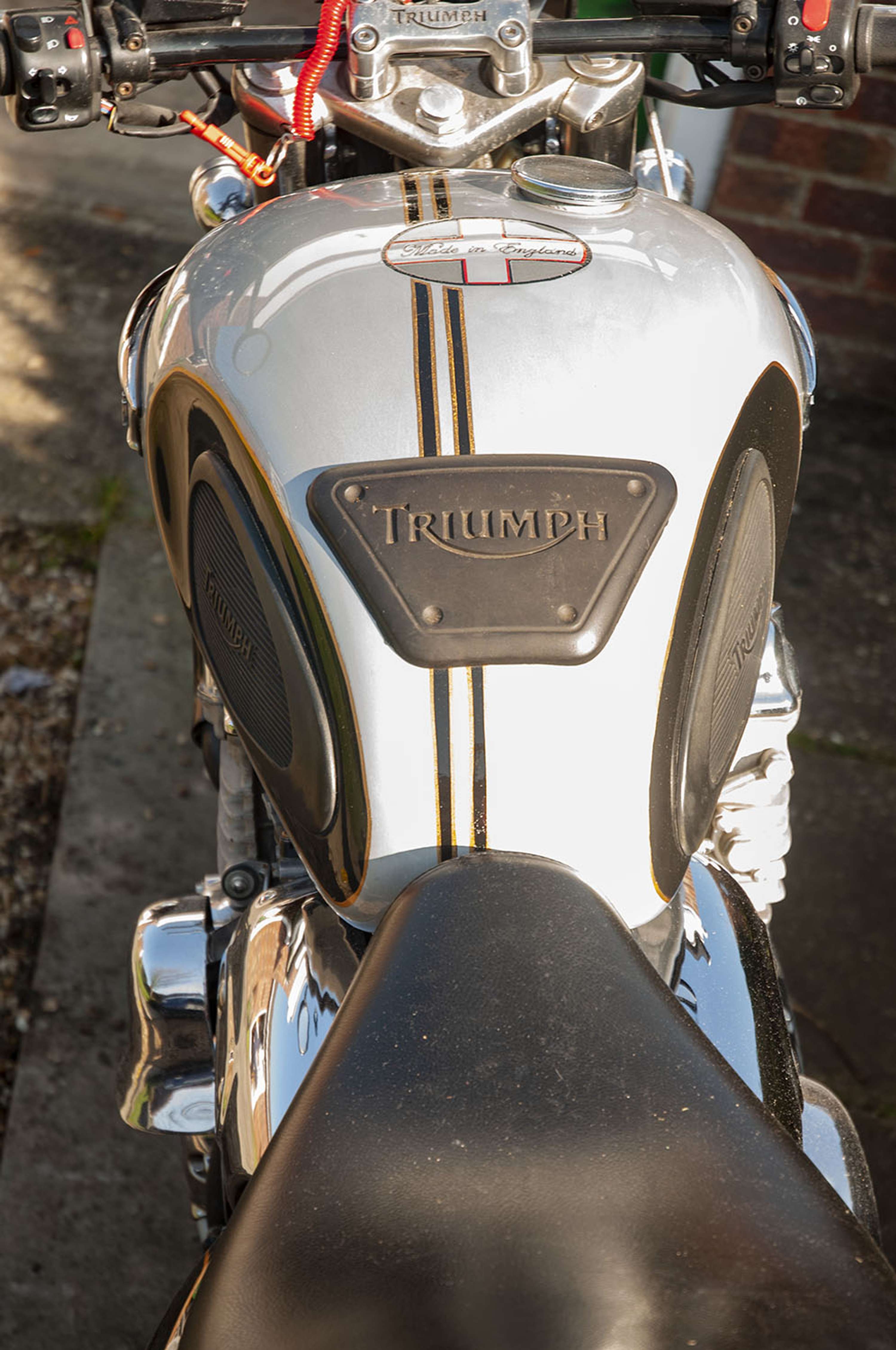 Triumph 1998 Adventurer Custom Paint Job w/modifications by Ben Skipper