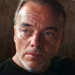 Leslie Watts