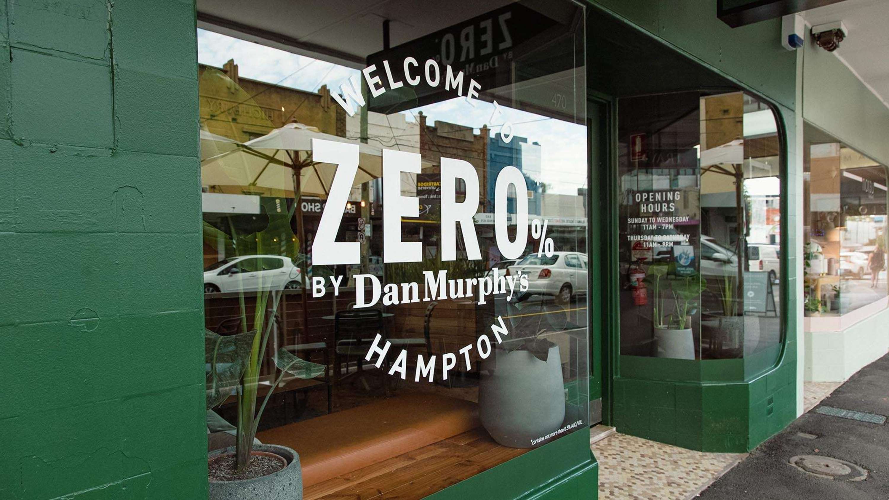 Dan Murphy's - Zero% Pop up bar by Oliver Scully