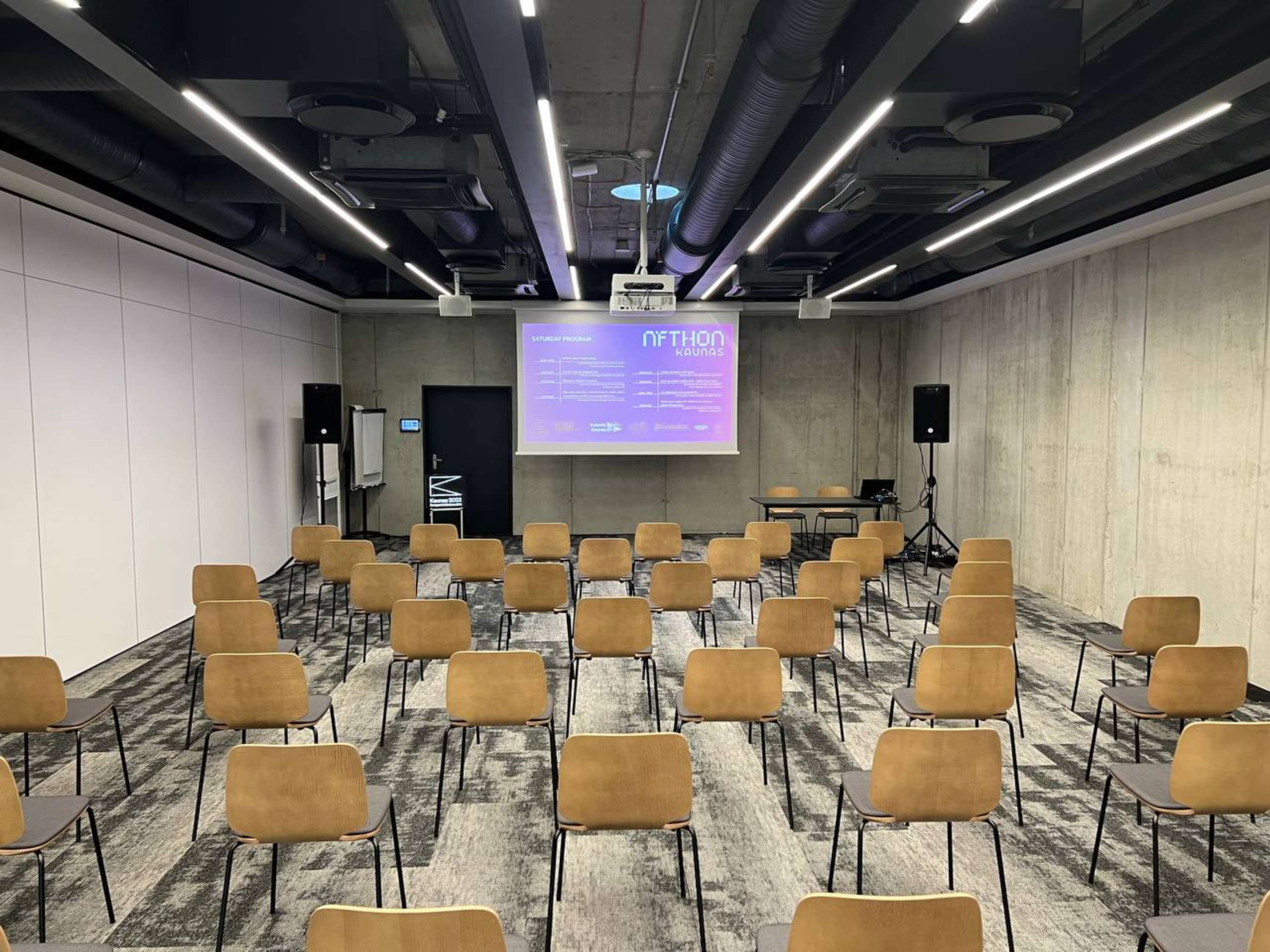 NFThon Kaunas 2022 – the first international in-person NFT hackathon in Baltics/EU by Gleb Divov