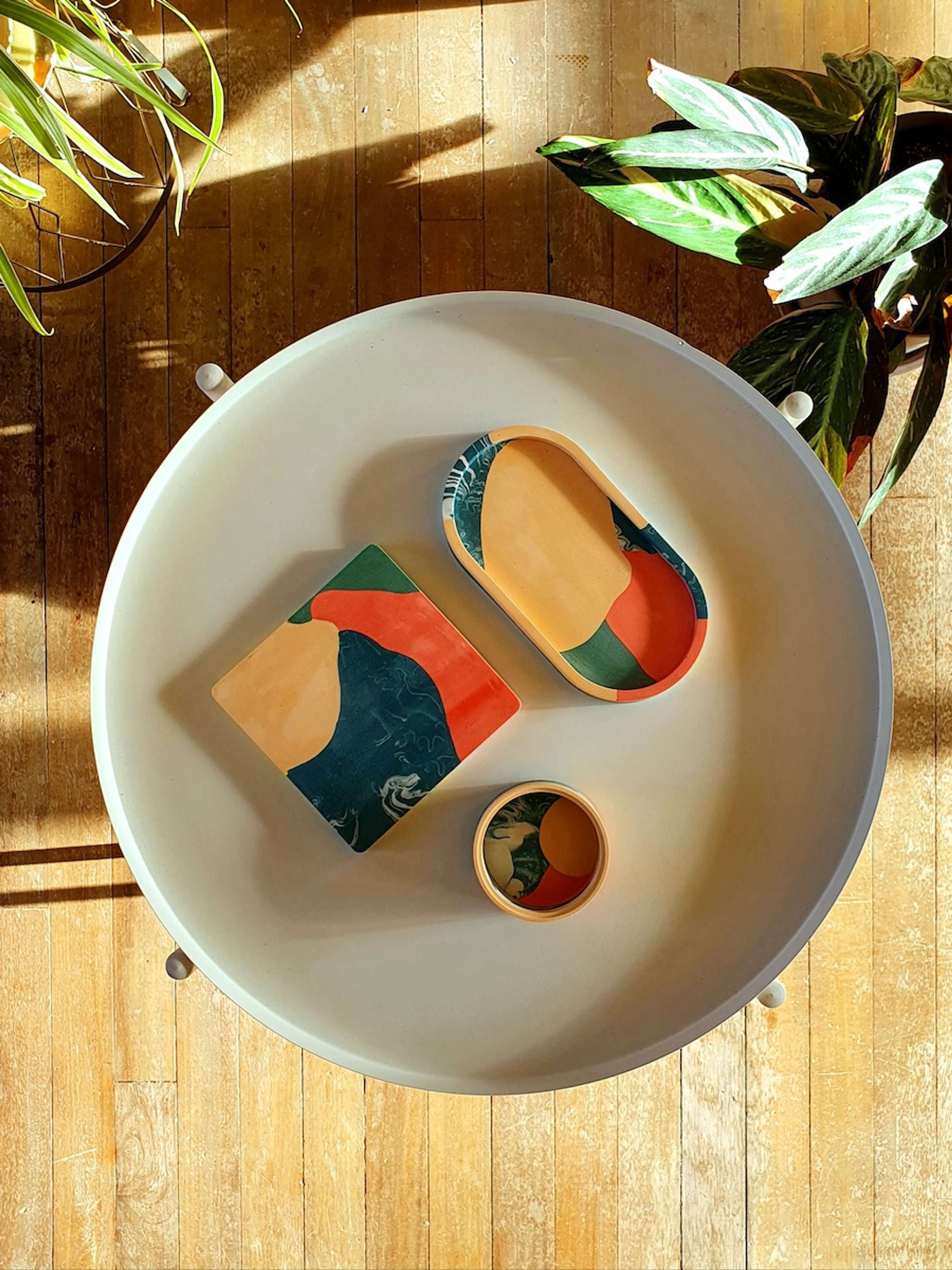 Jesmonite pots and objects by Joanna Waclawski