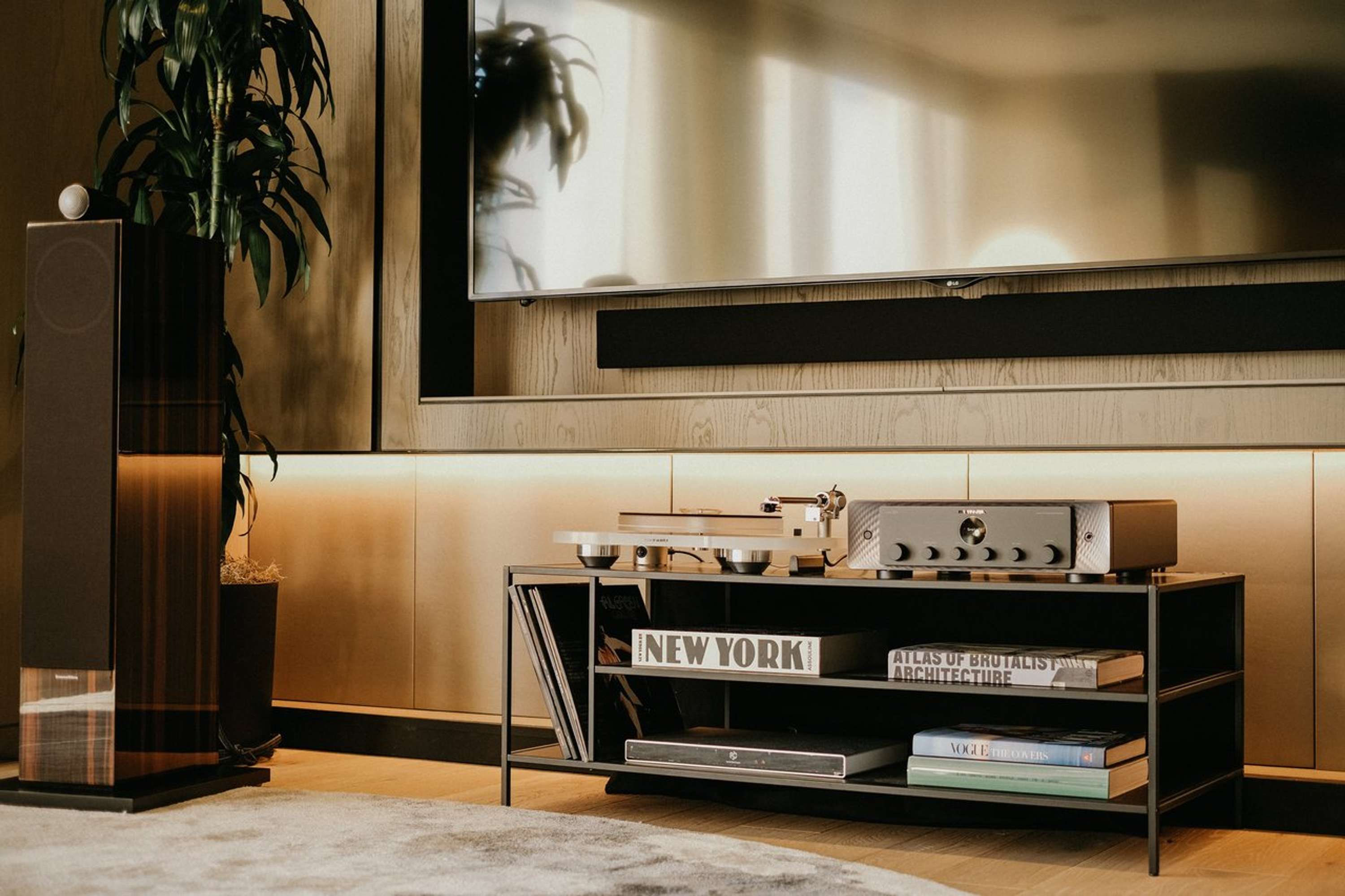 Marantz Model 40N NYC Pop-Up by Tom Arendas