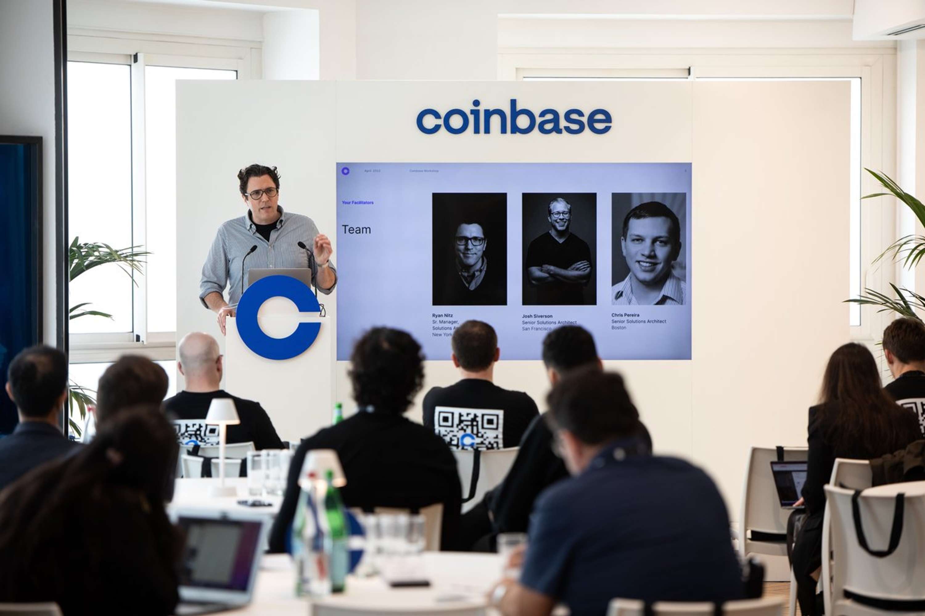 Coinbase X Paris Blockchain Summit 2022 by Tom Arendas