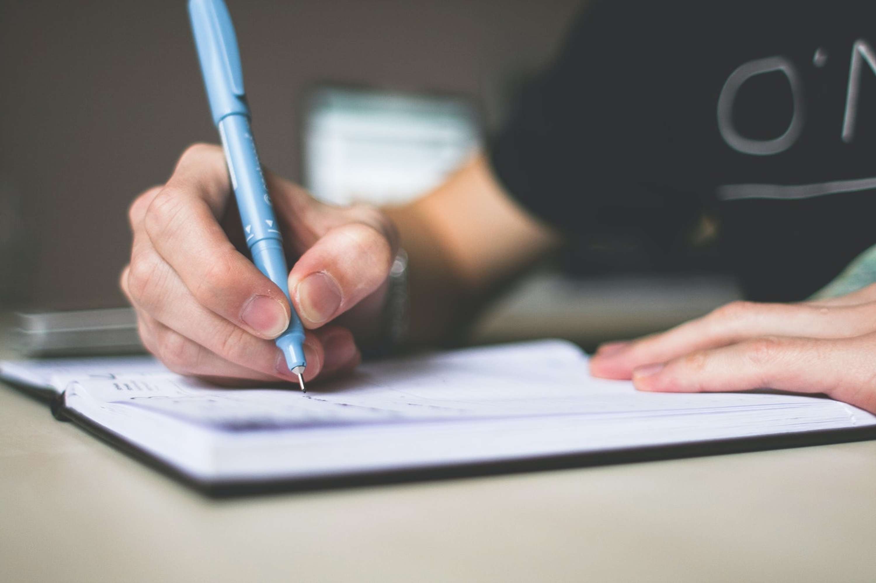 Why Consider Buying Dissertation Online? by Eddy Smith