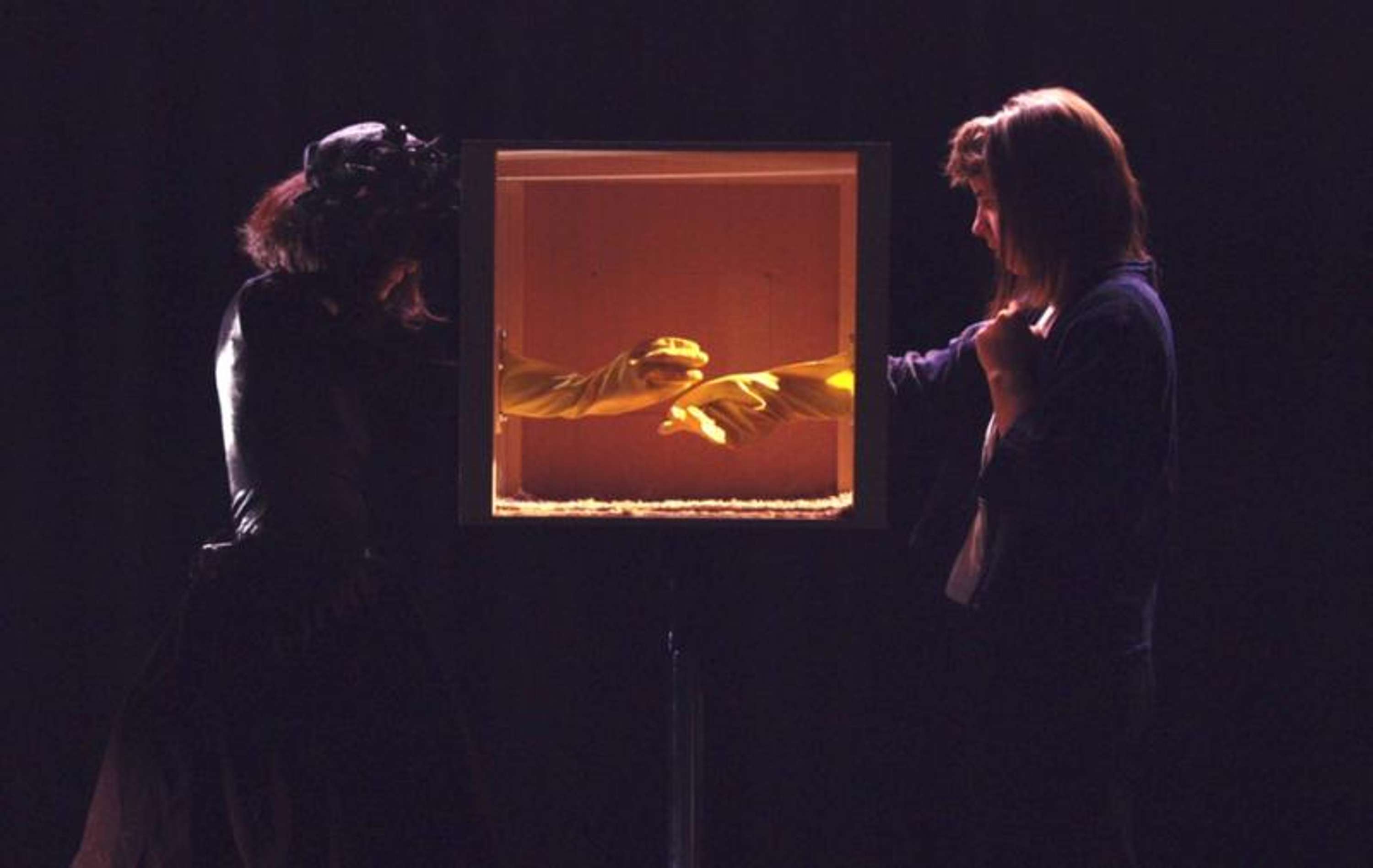 Performance Art by Makiko Watanabe