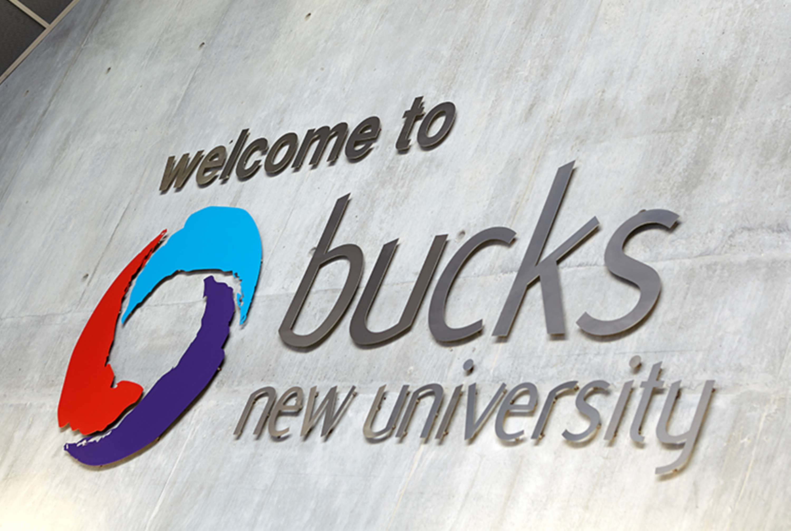 Bucks New Uni by Fluro Ltd