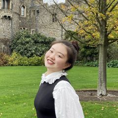 Lucia Kang