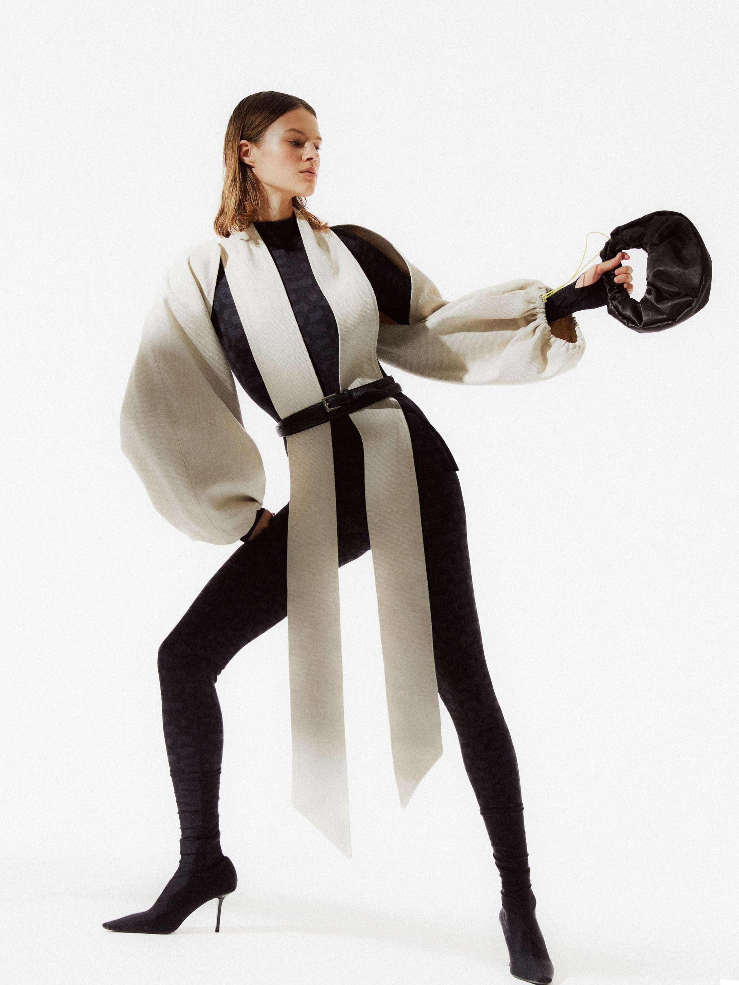 Monosuit SS22 campaign by Elza Rigel