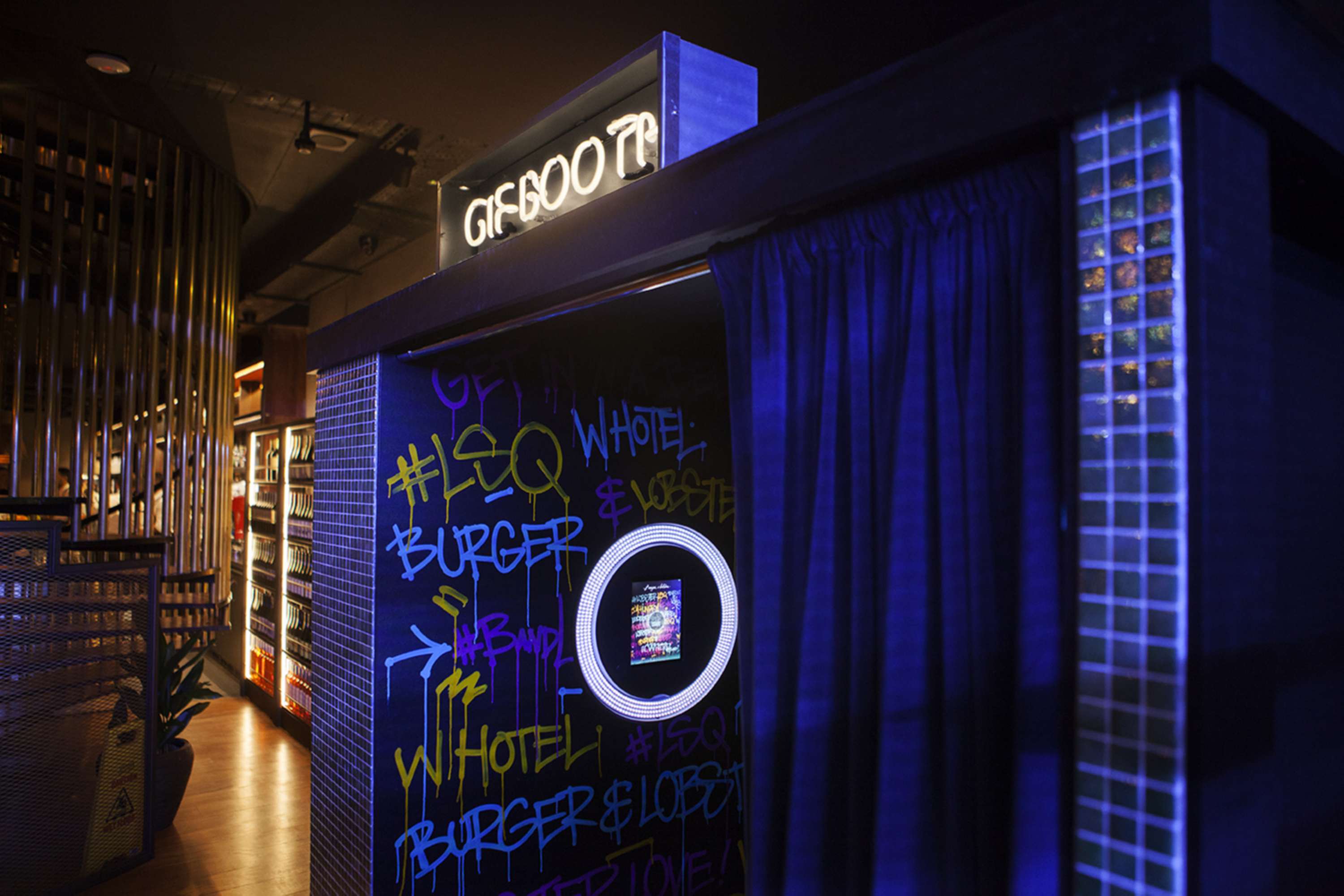 Custom GIFGIF Booth at Burger & Lobster, W Hotel London by LOOKLOOK_exp