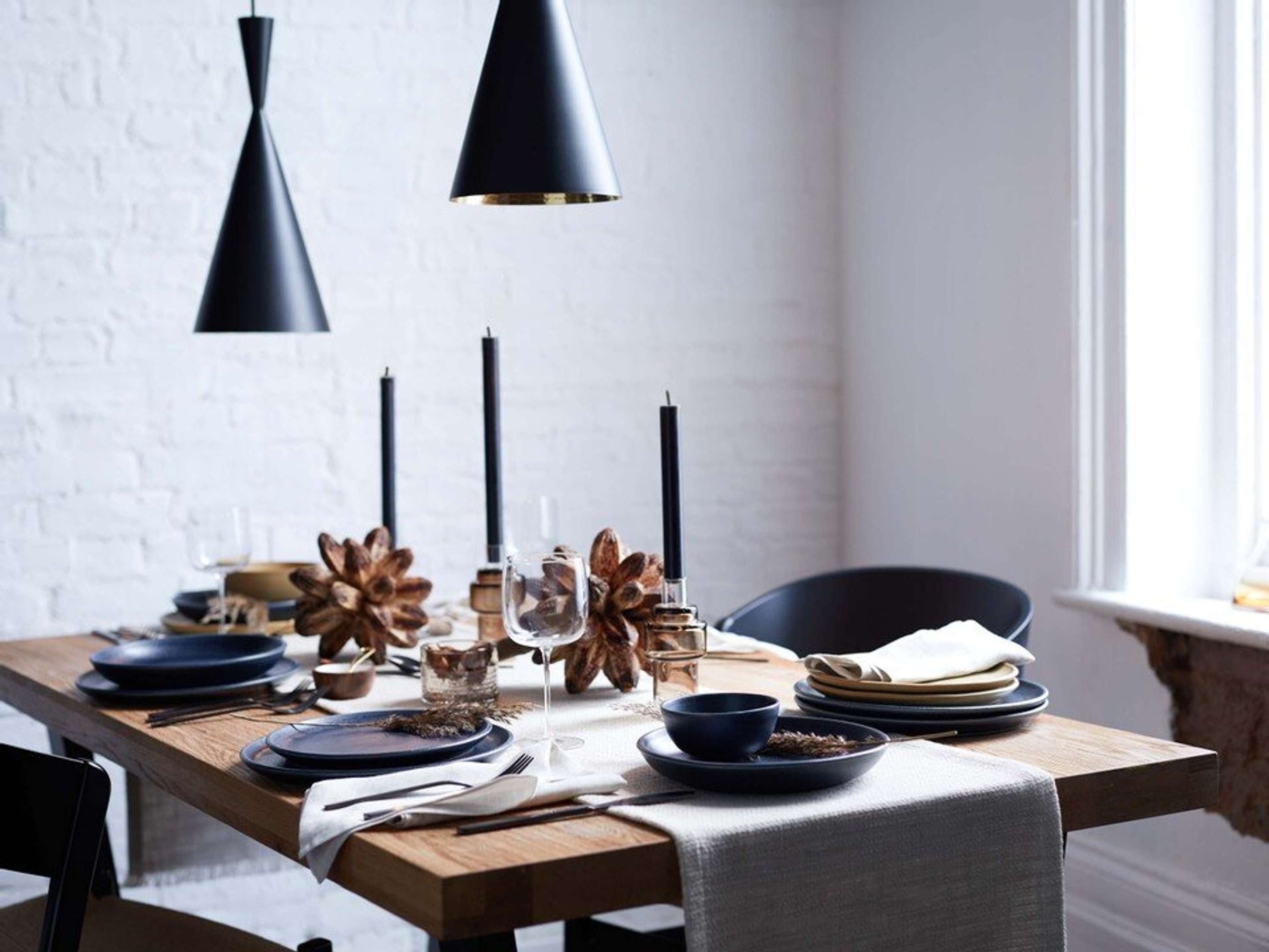 Tablescape on location by Rosie Holdsworth
