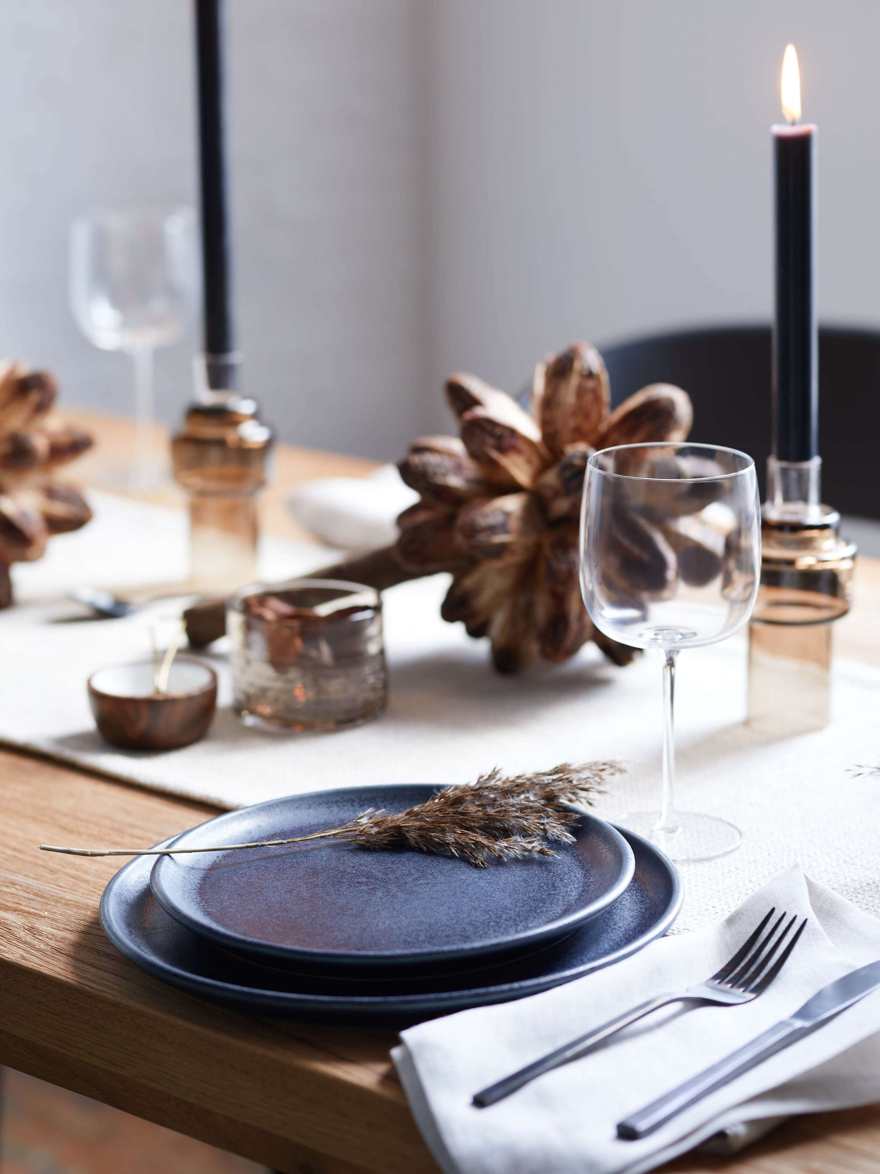 Tablescape on location by Rosie Holdsworth