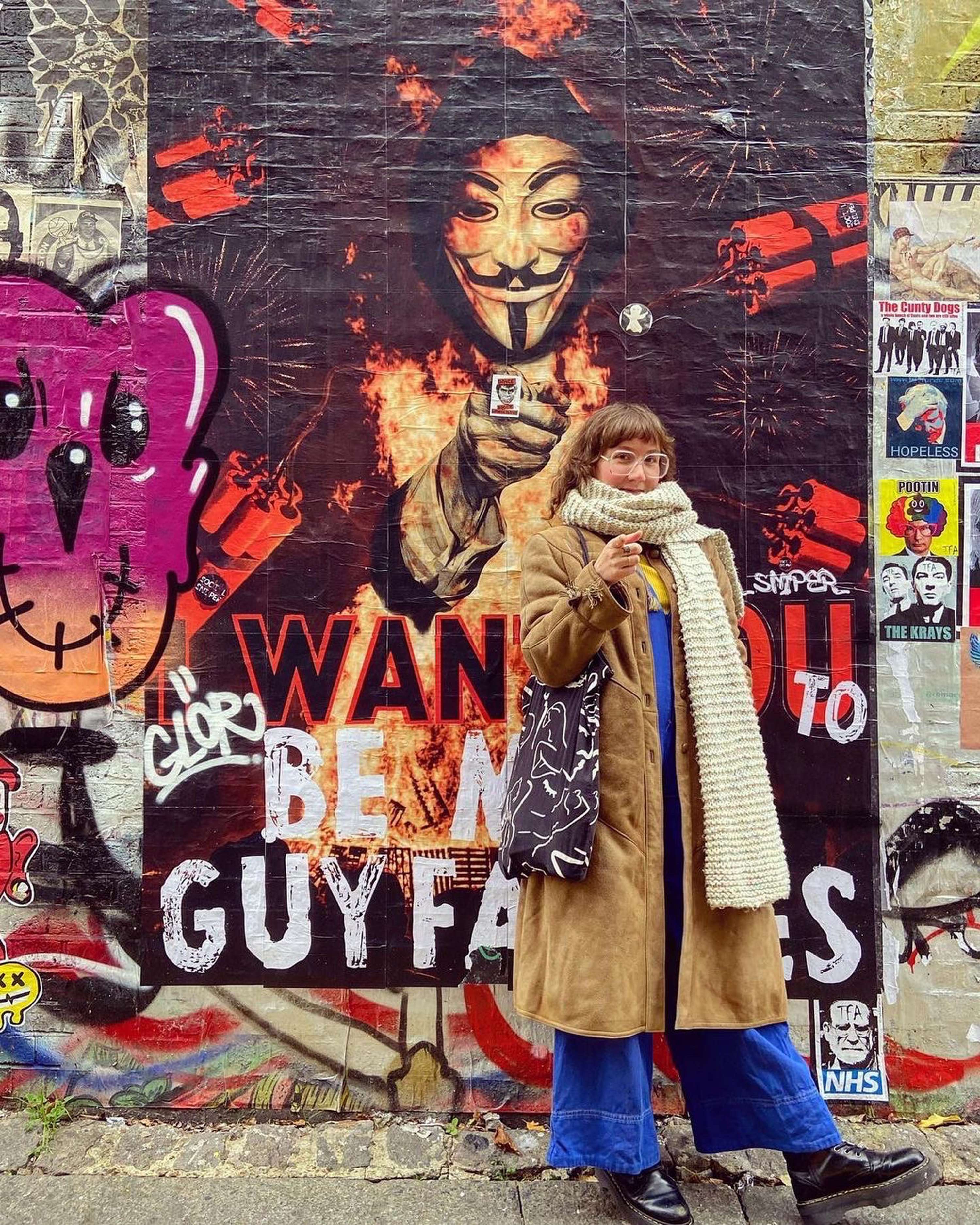 RISK HYPOCRISY AND CHANGE - STREET ART PROPAGANDA by SOCIAL SNIPER