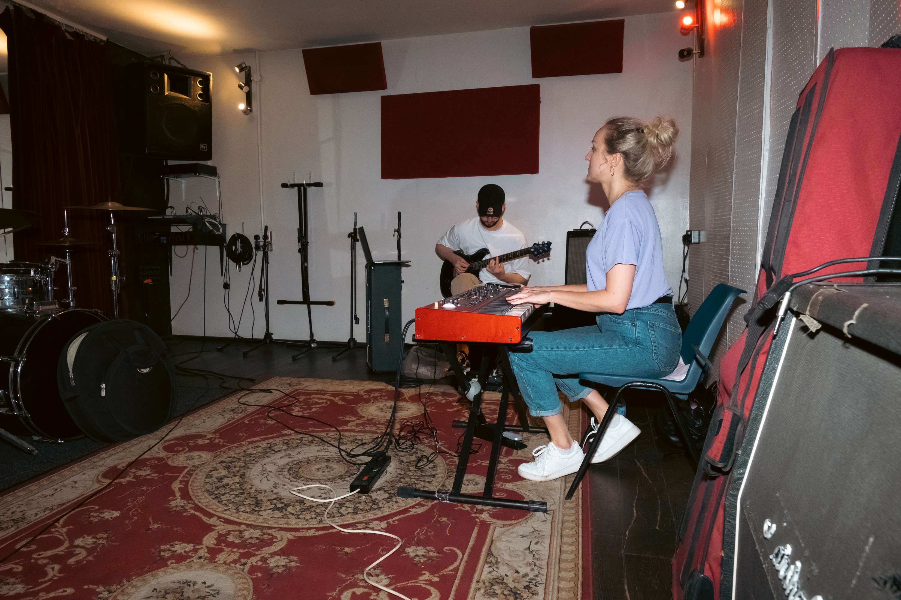 Studio session with Kate Stewart by Wannalog .