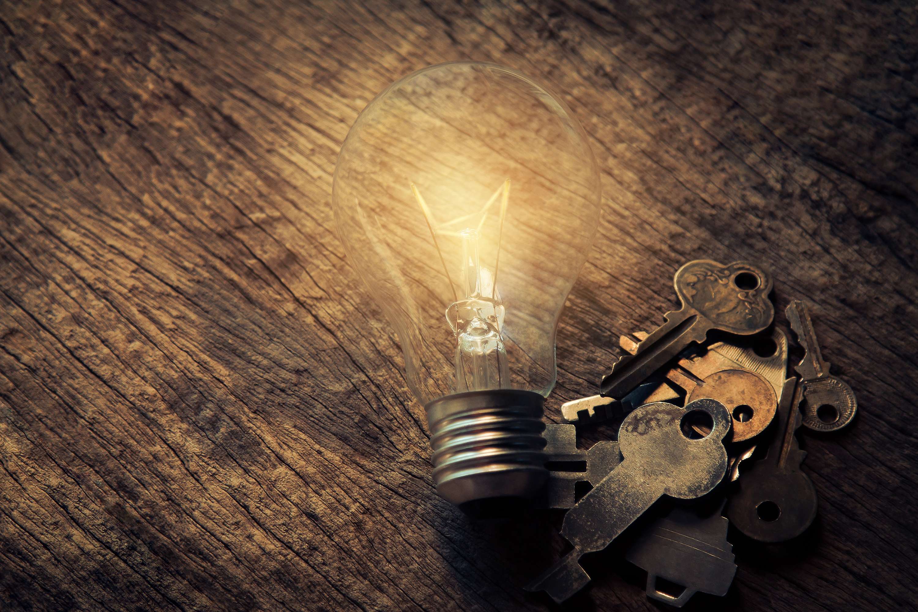 How to Compare Electricity Rates and Save Money by Qamar Zaman