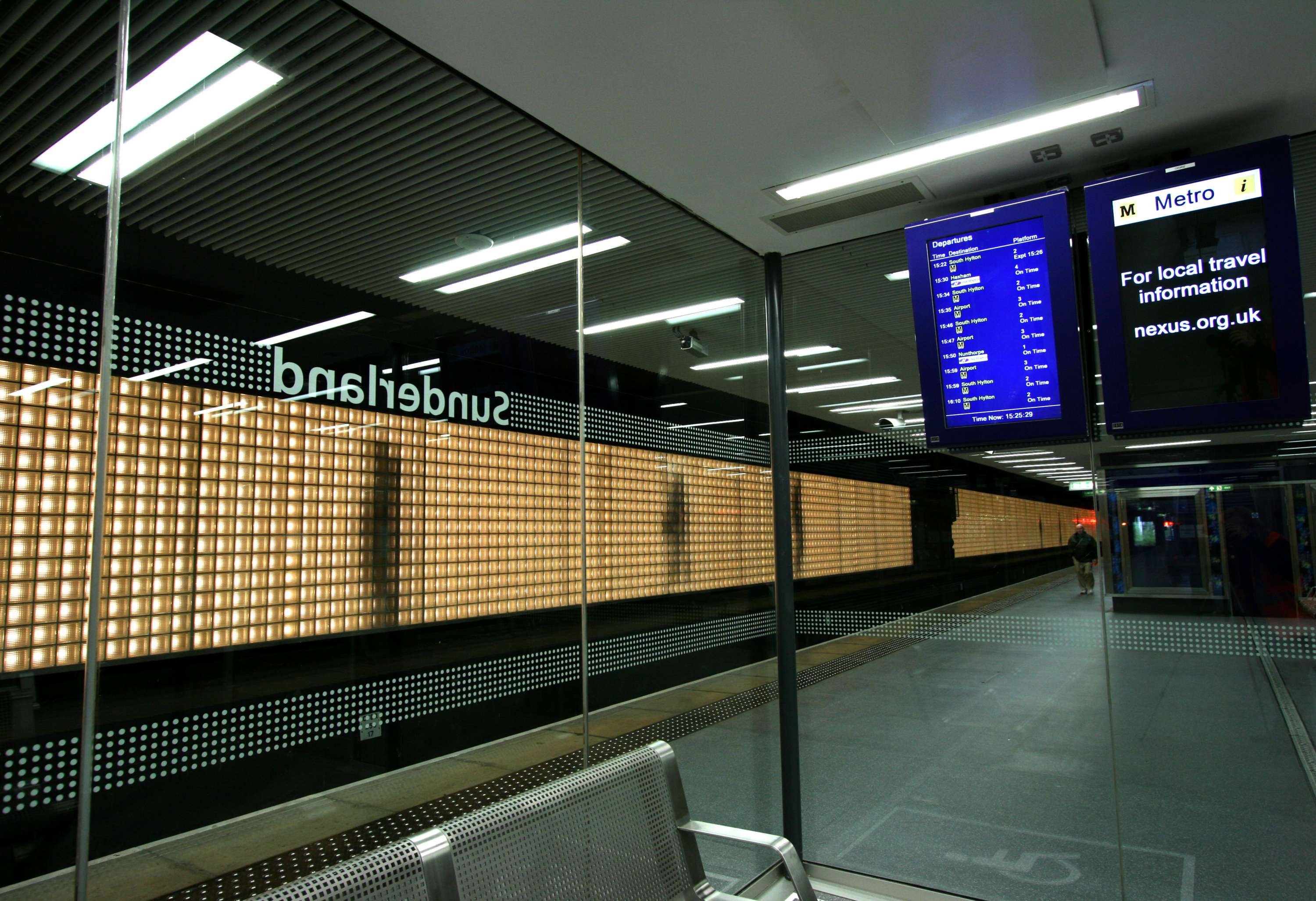 Platform 5 by Jason Bruges Studio