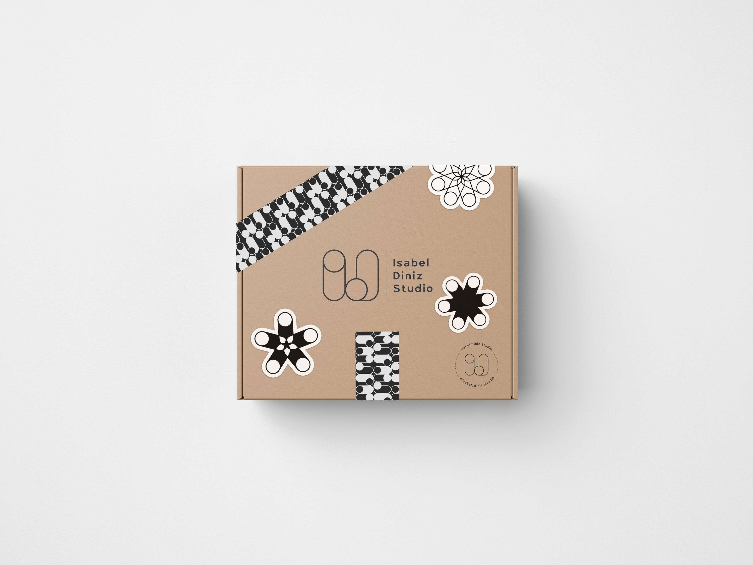 ID - Studio Branding by Rita Cabrito