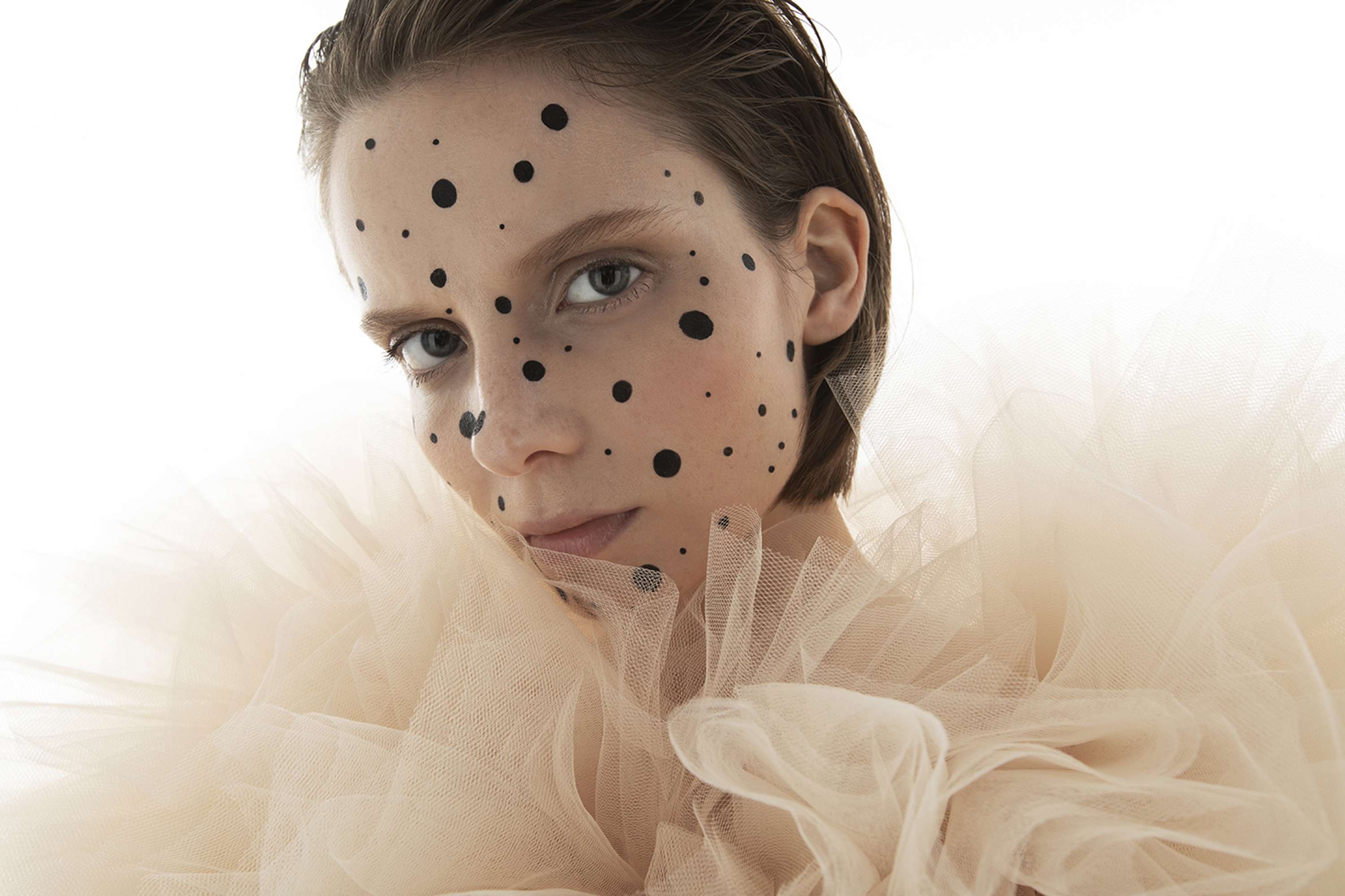 The DOTs by Yulia Reznikov