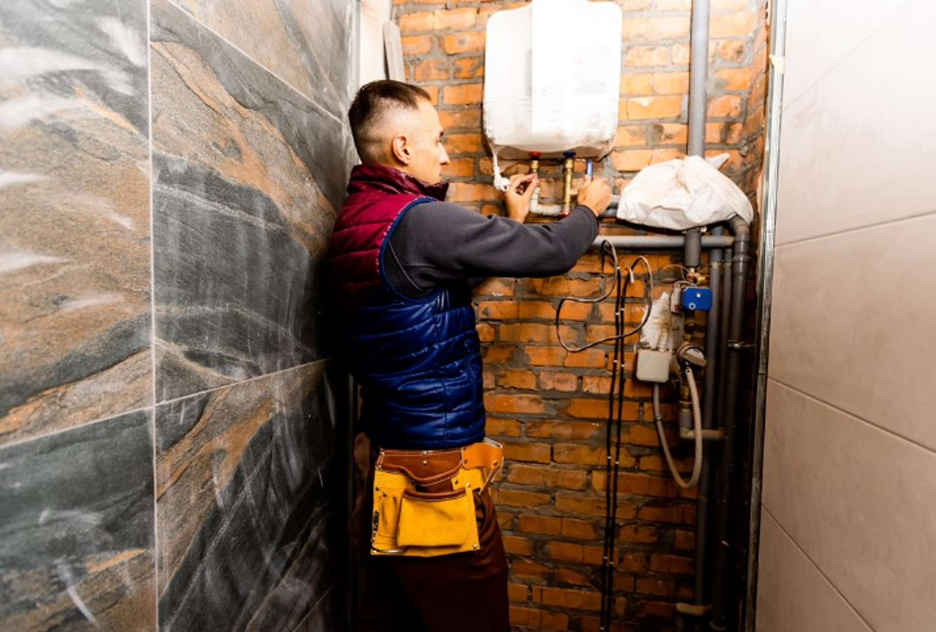 Troubleshooting Problems With The Water Heaters Smithfield by AEPX Plumbing